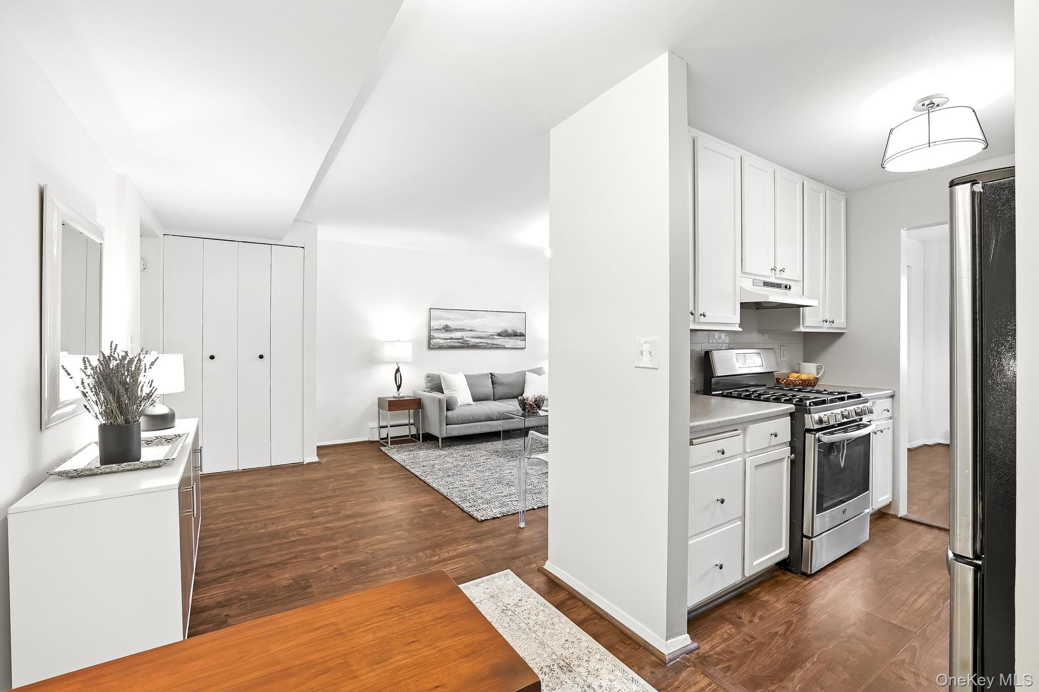 348 Central Park Avenue # C15, Scarsdale, NY 10583