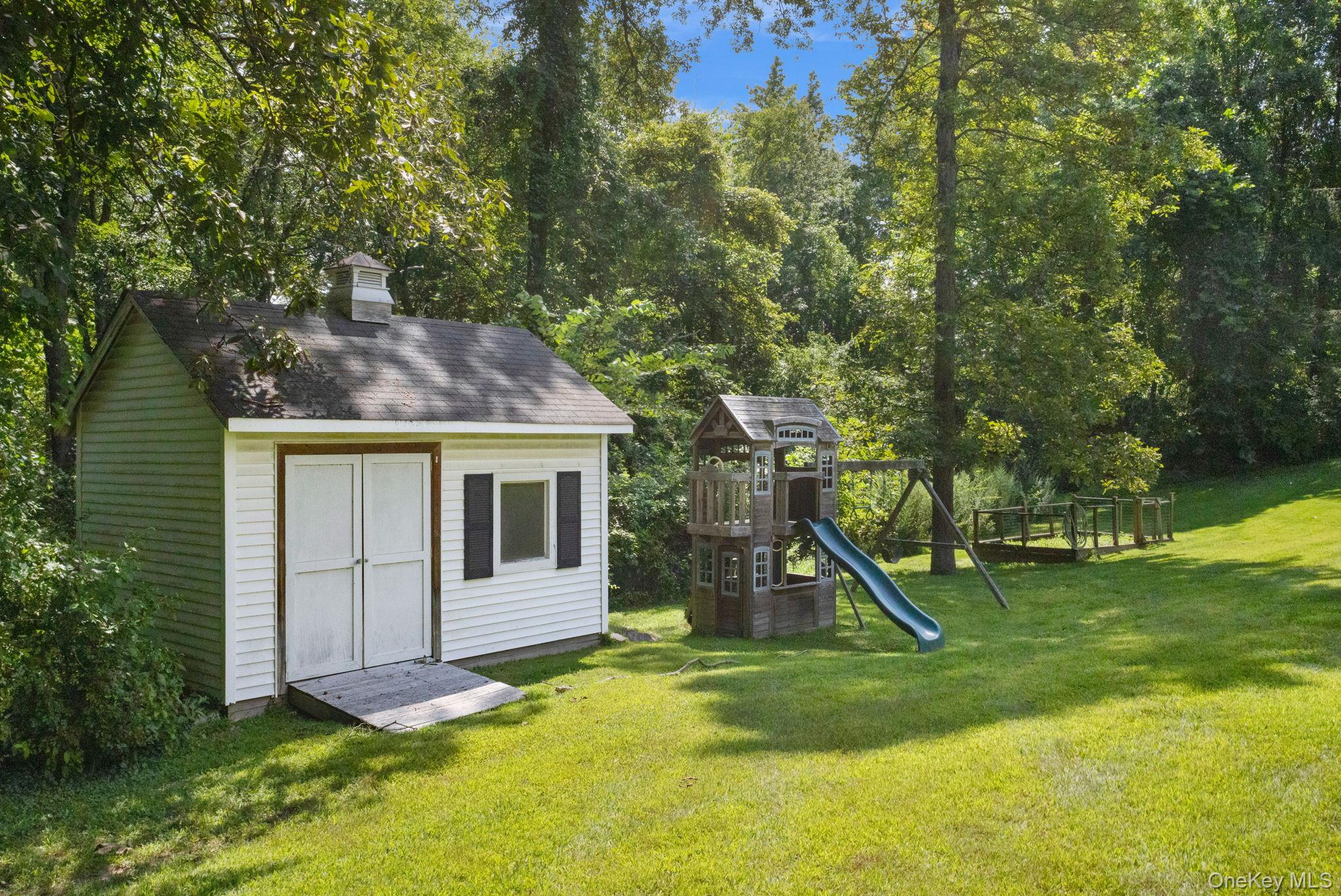 9 Windswept Circle, Brewster, NY 10509