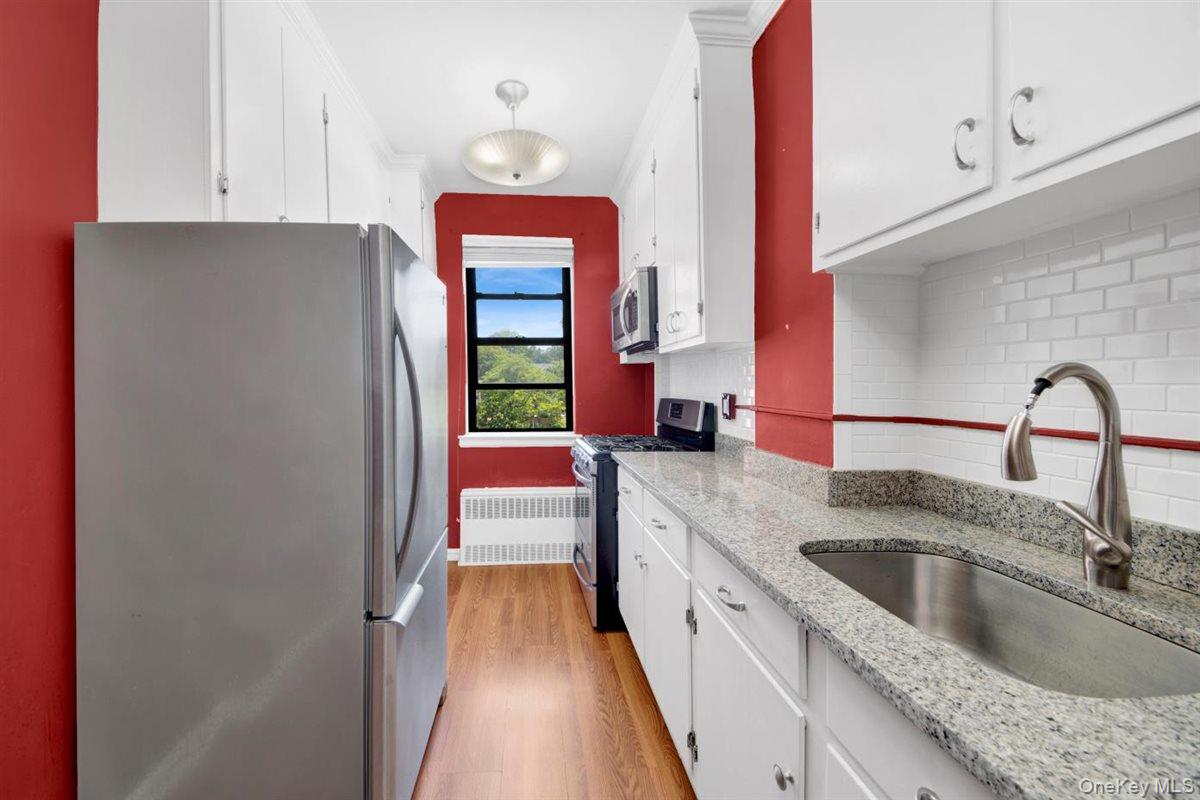 142 Garth Road # TE, Scarsdale, NY 10583