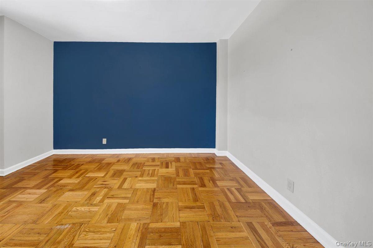 142 Garth Road # TE, Scarsdale, NY 10583