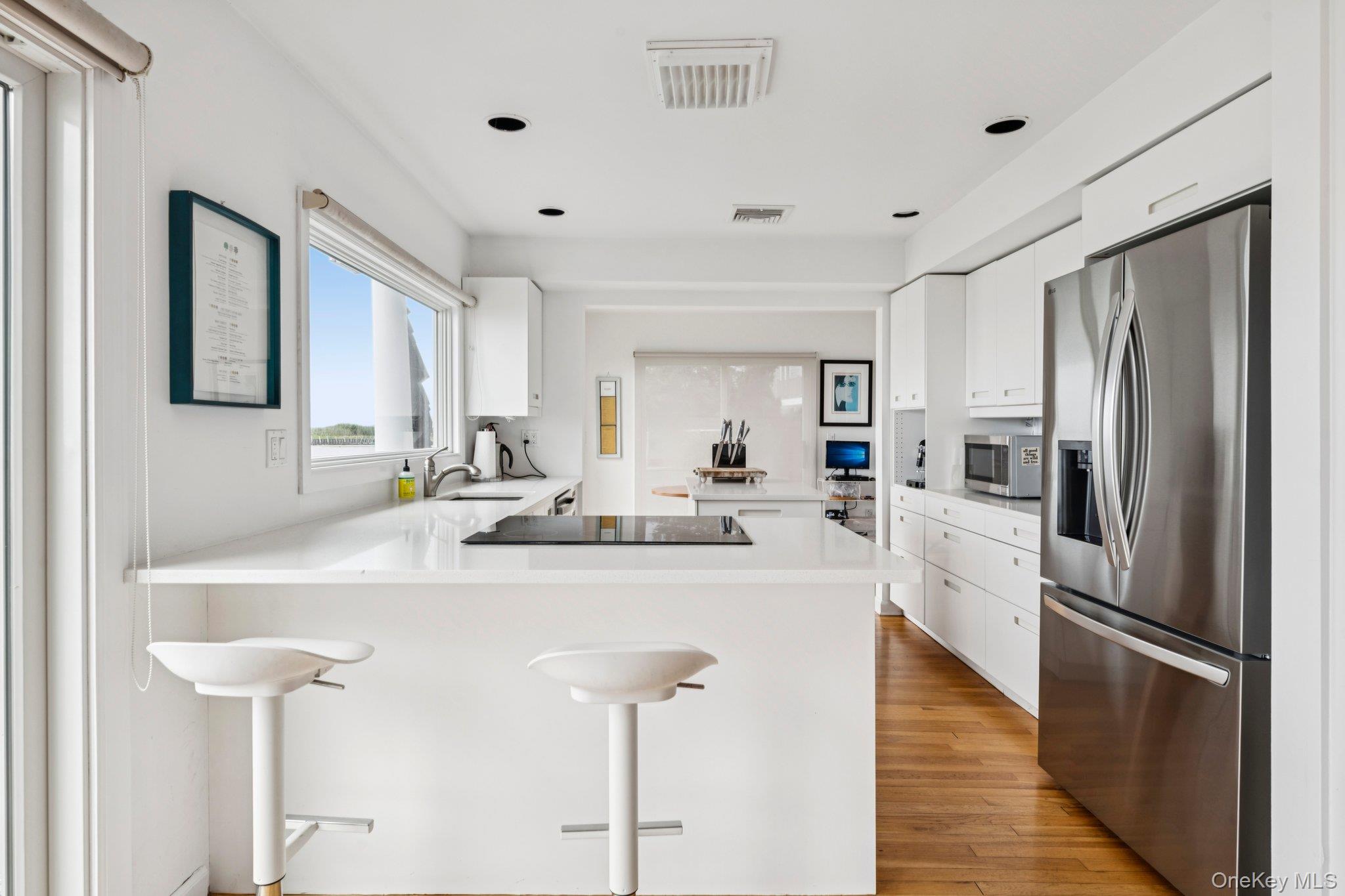 5 Bay Road, East Patchogue, NY 11772