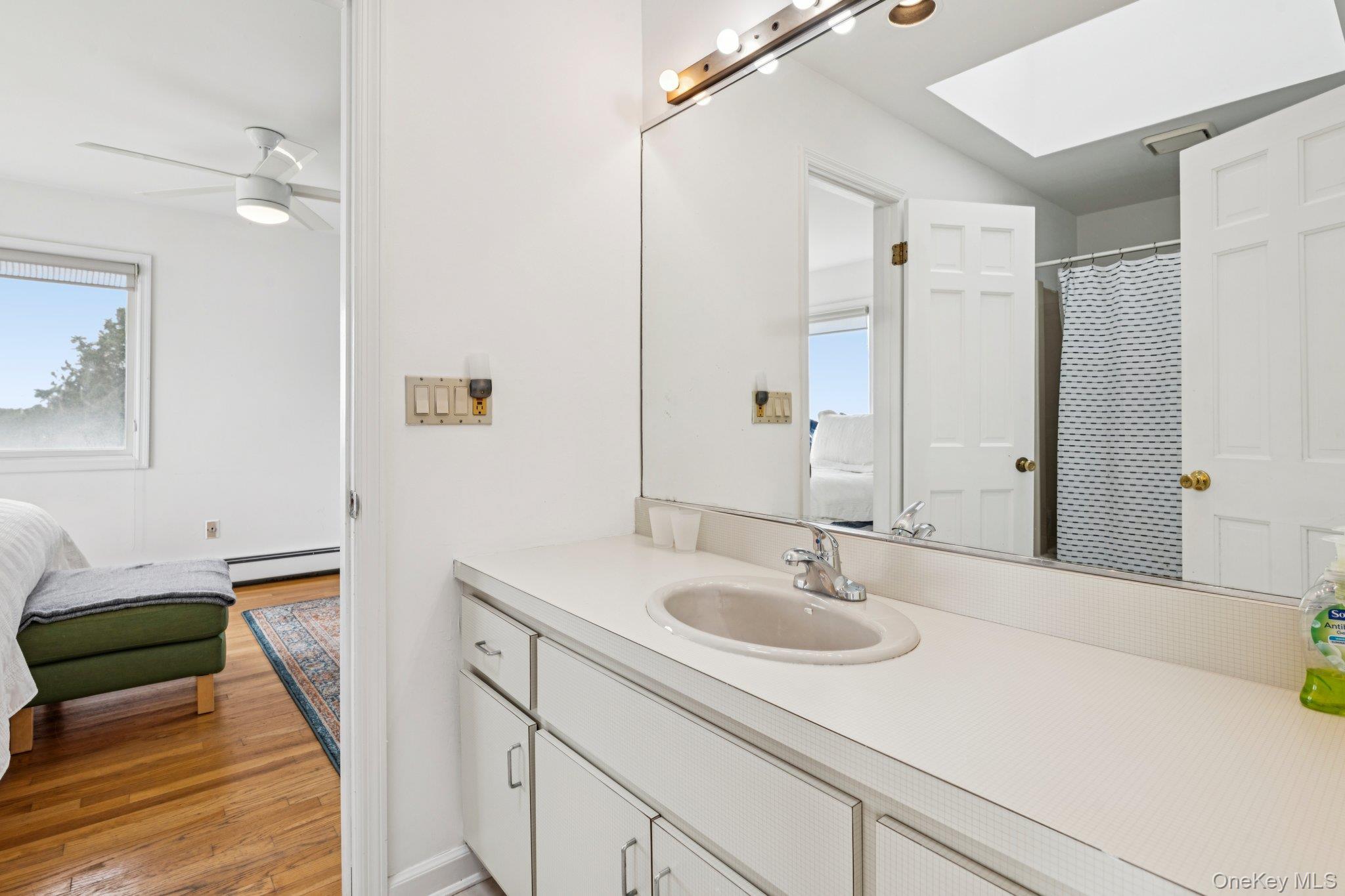 5 Bay Road, East Patchogue, NY 11772