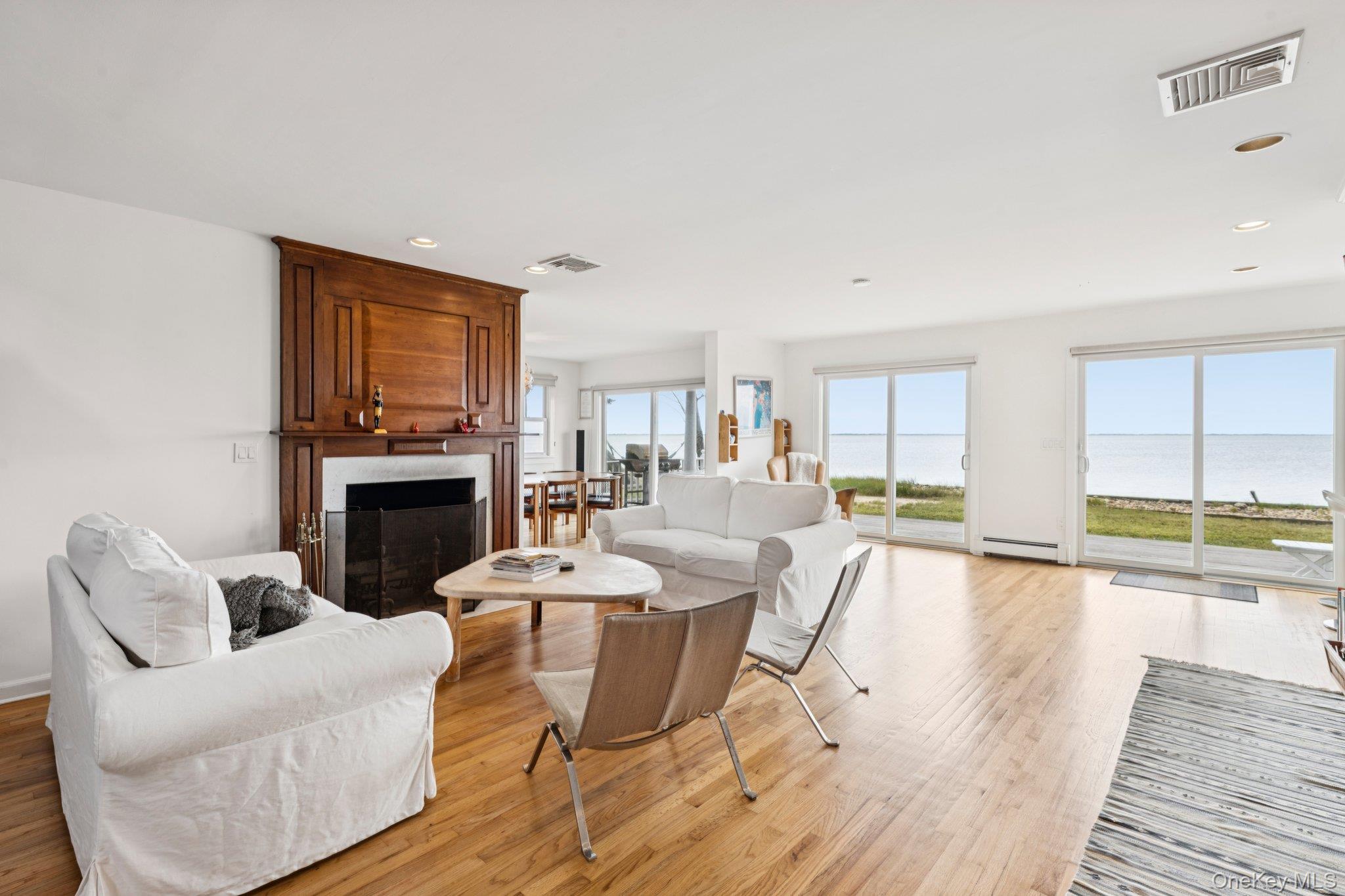 5 Bay Road, East Patchogue, NY 11772