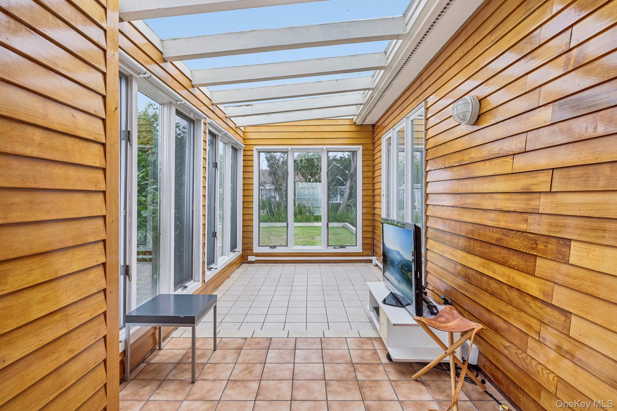 5 Bay Road, East Patchogue, NY 11772