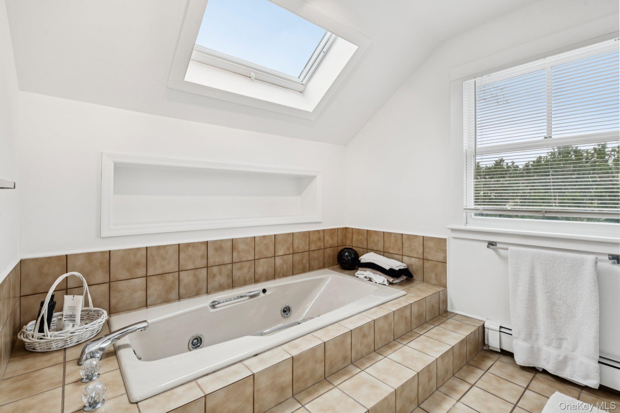 5 Bay Road, East Patchogue, NY 11772