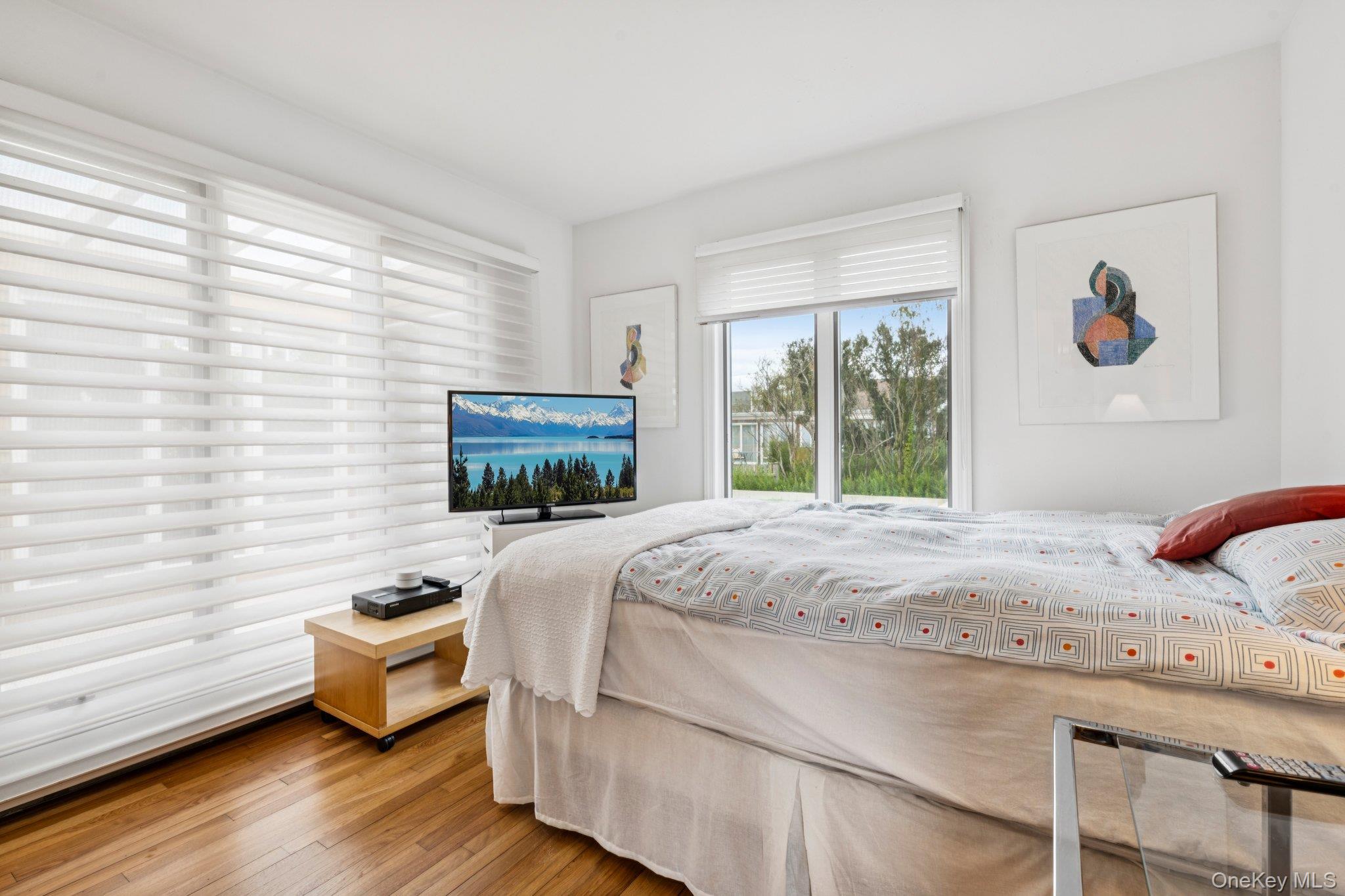 5 Bay Road, East Patchogue, NY 11772