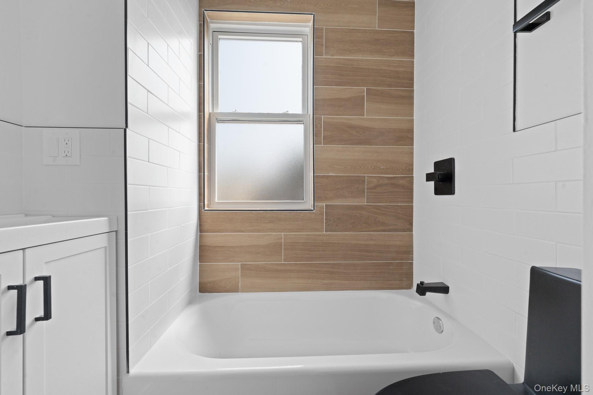 8771 123rd Street, Richmond Hill, NY 11418