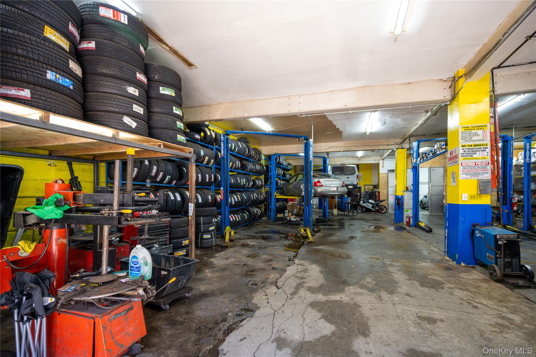 112-13 Roosevelt Avenue, Corona, NY 11368