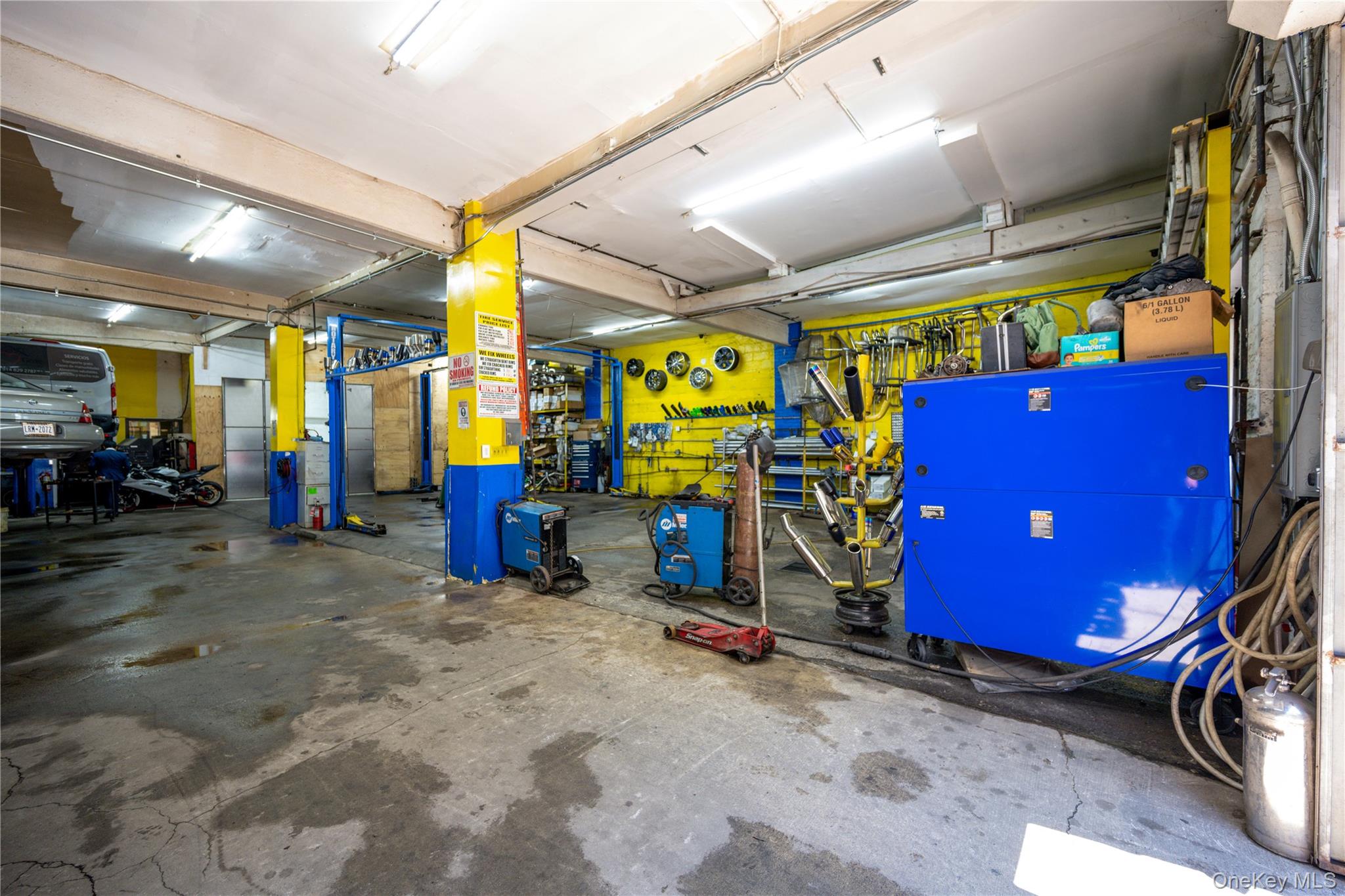 112-13 Roosevelt Avenue, Corona, NY 11368