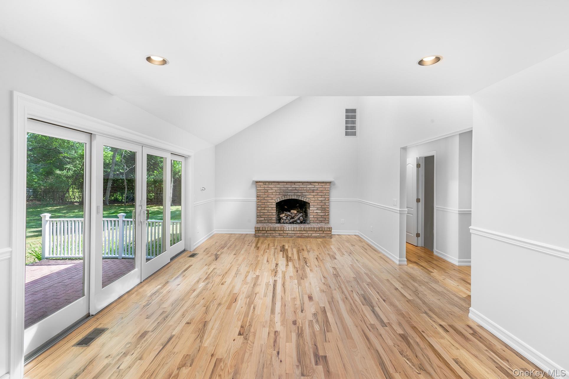 138A Montauk Highway, Westhampton, NY 11977