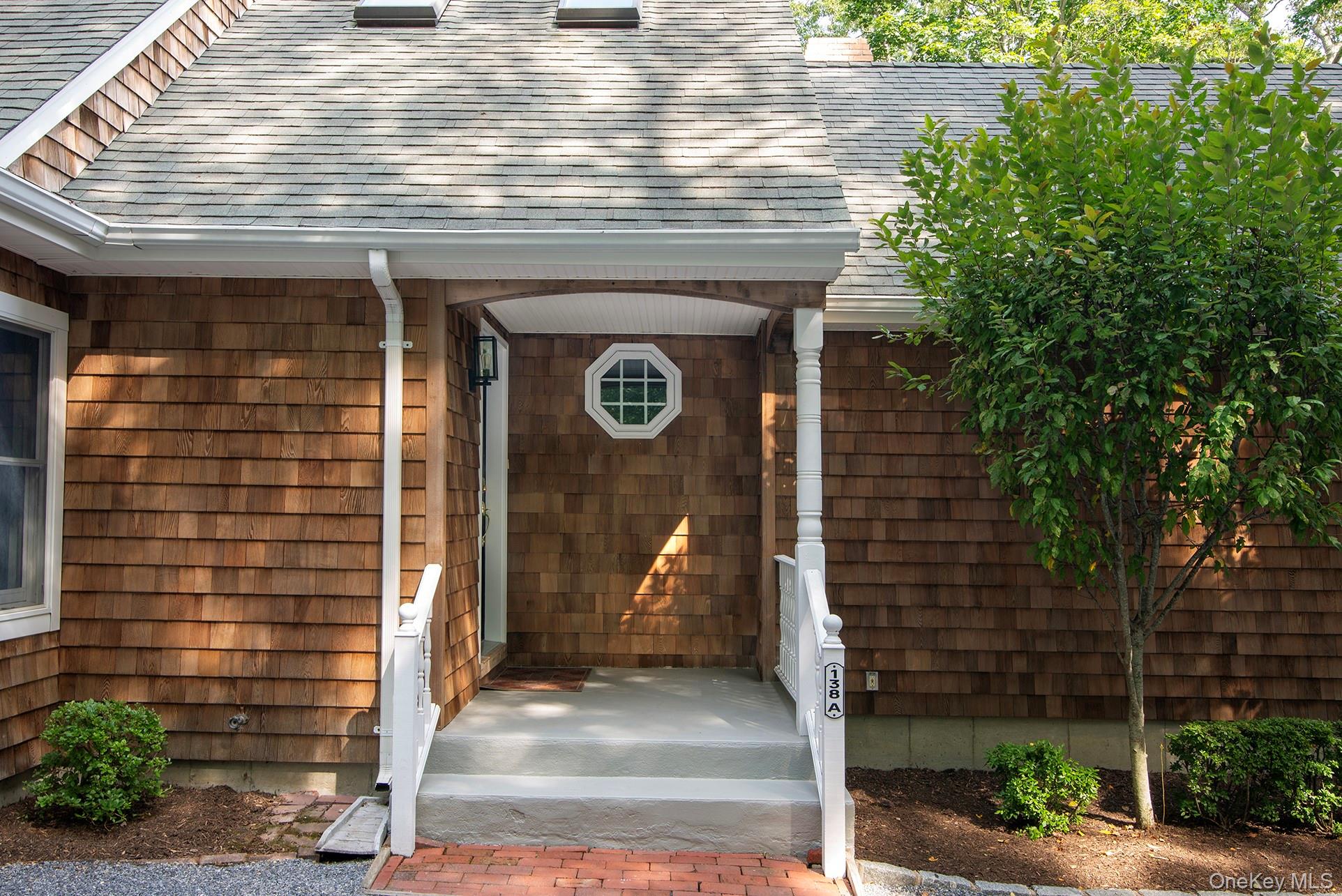 138A Montauk Highway, Westhampton, NY 11977