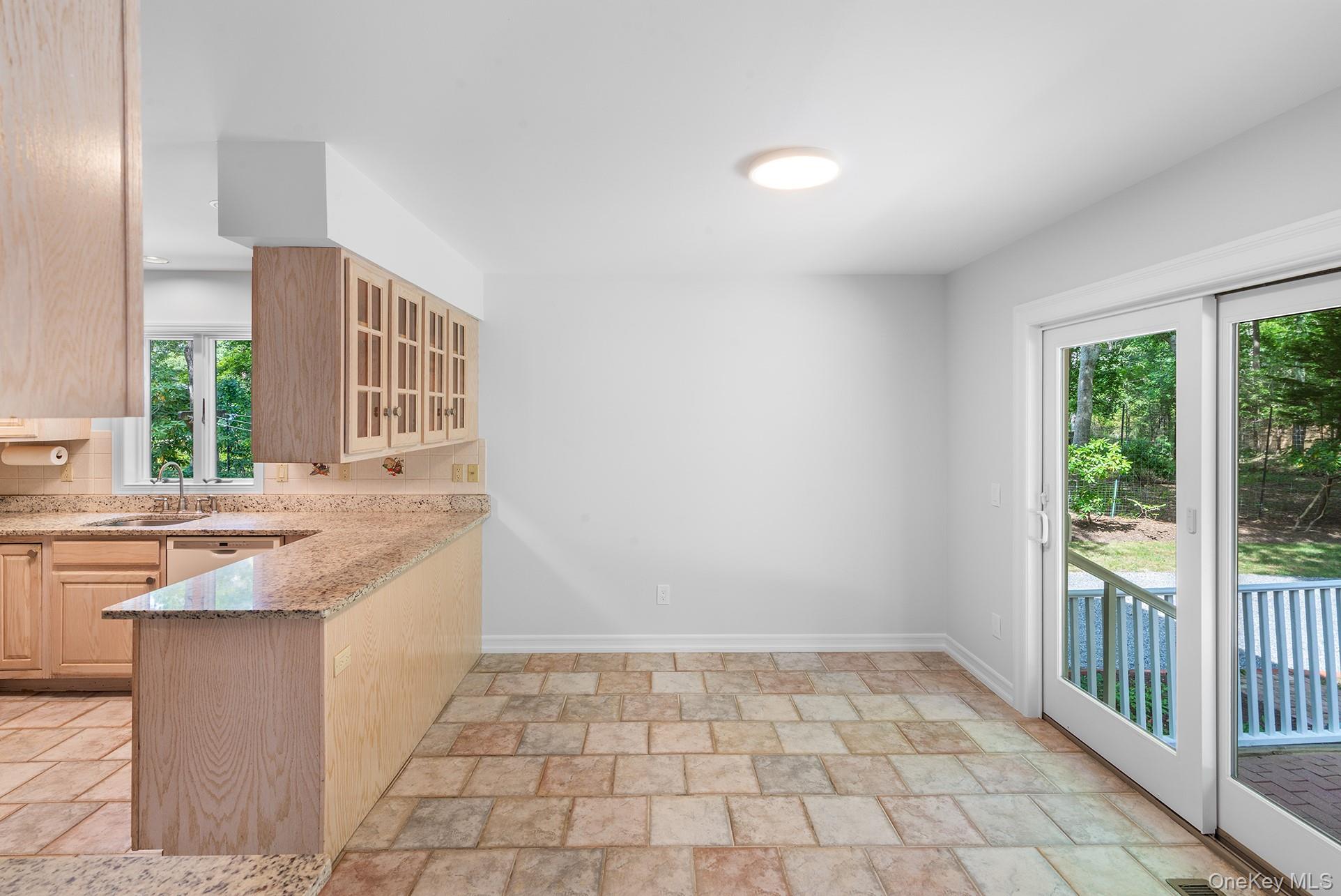 138A Montauk Highway, Westhampton, NY 11977