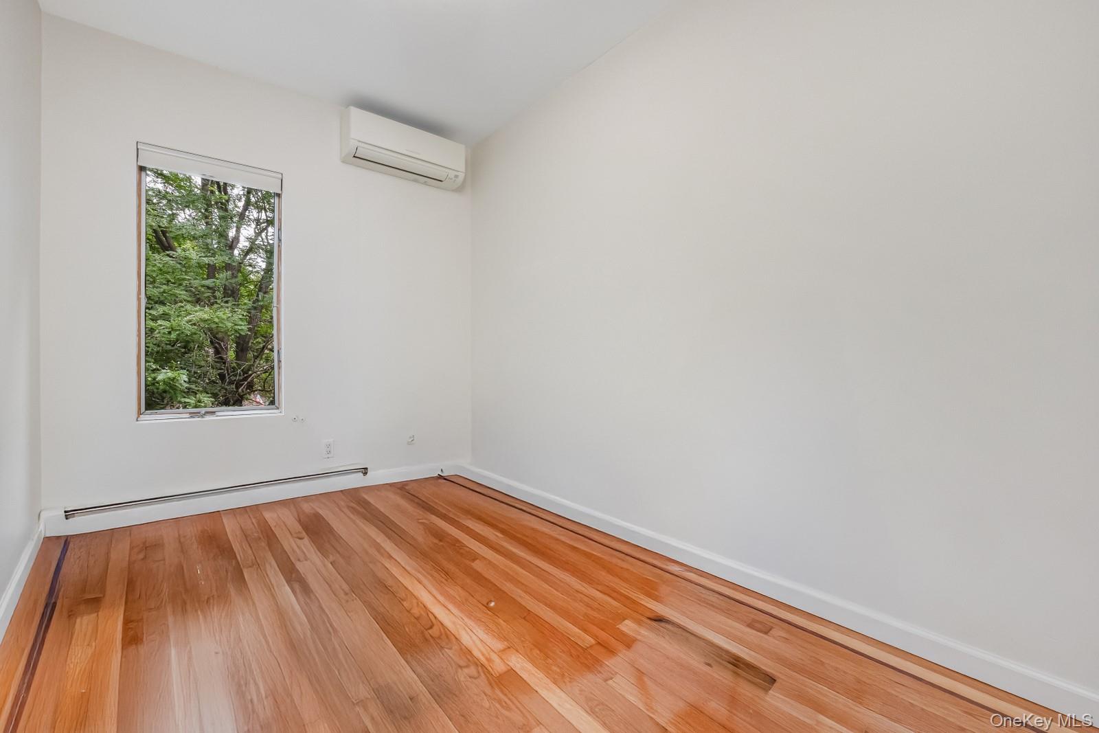 64-84 82nd Place, Middle Village, NY 11379