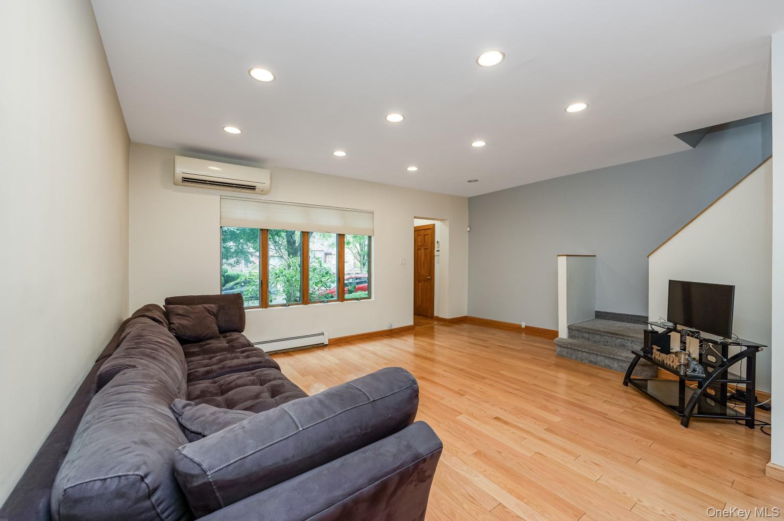 64-84 82nd Place, Middle Village, NY 11379