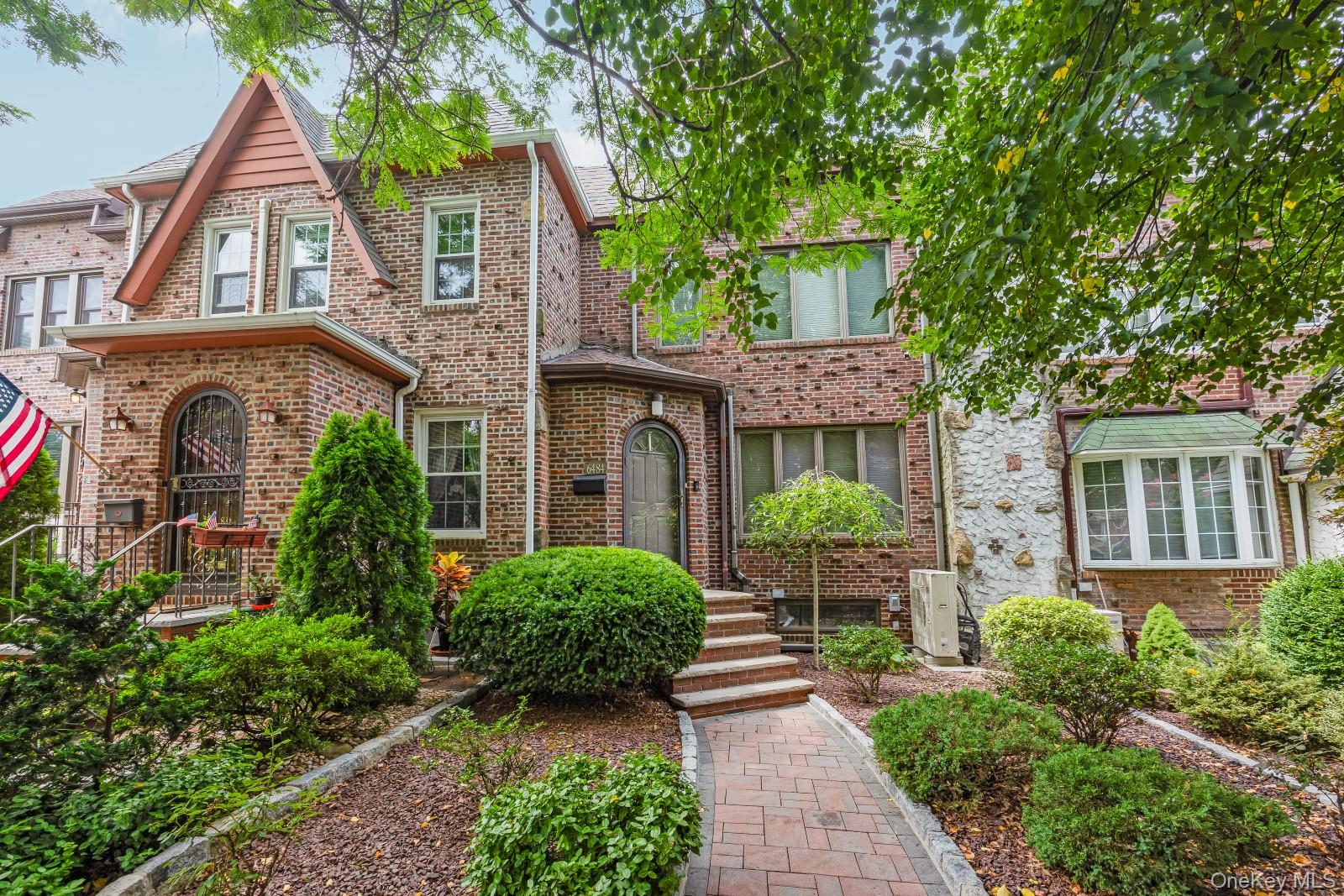 64-84 82nd Place, Middle Village, NY 11379