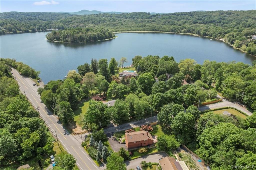 4 Mack Place, Monroe, NY 10950