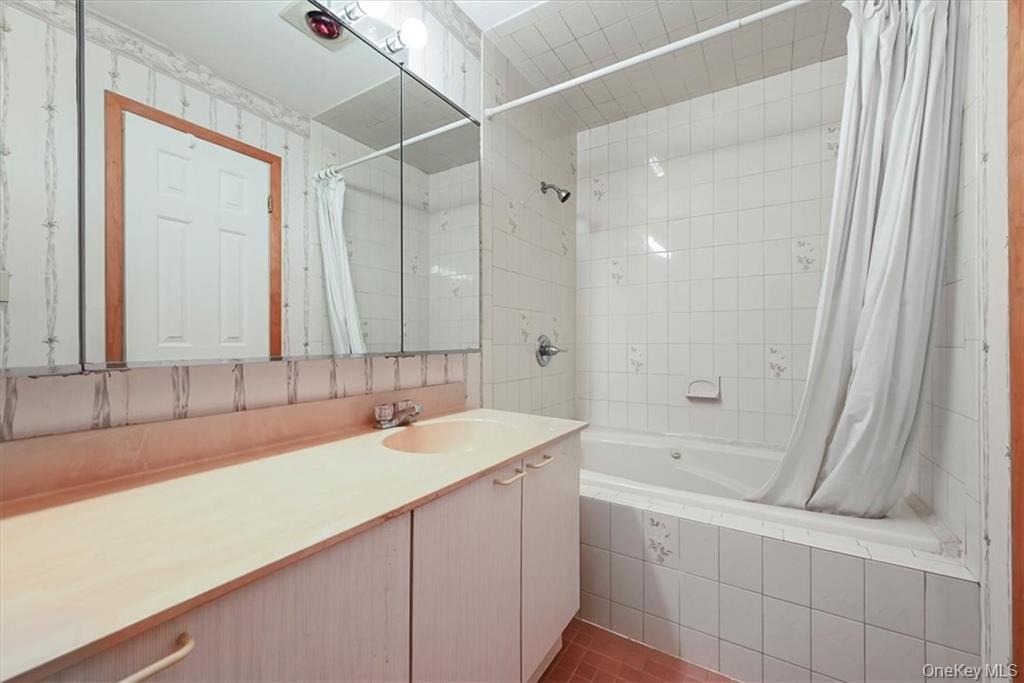 4 Mack Place, Monroe, NY 10950