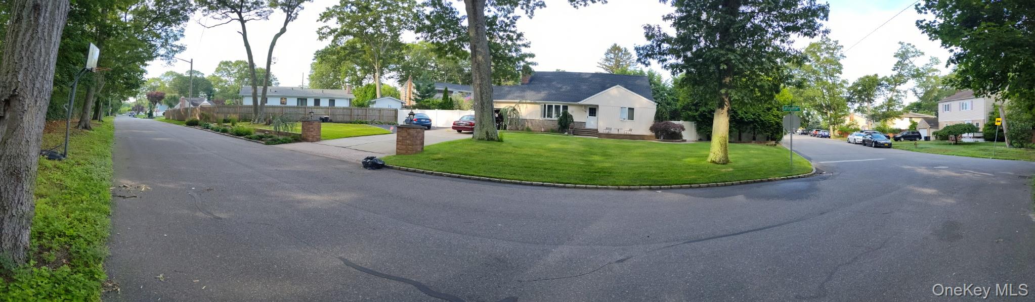 532 Lafayette Road, West Babylon, NY 11704