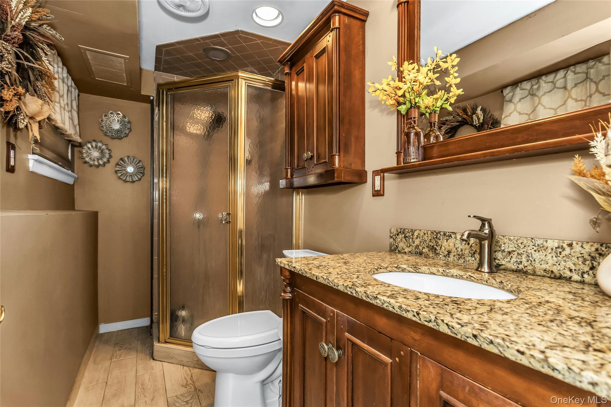 3 Harrow Lane, Old Bethpage, NY 11804