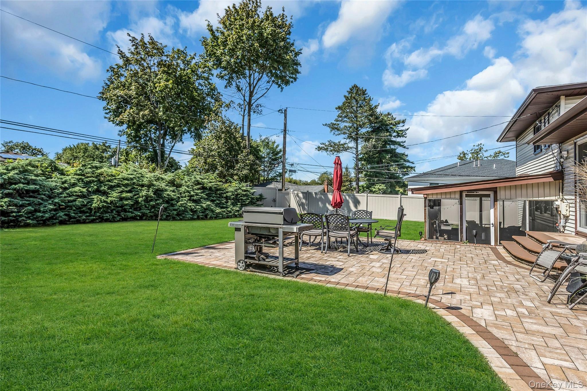 3 Harrow Lane, Old Bethpage, NY 11804