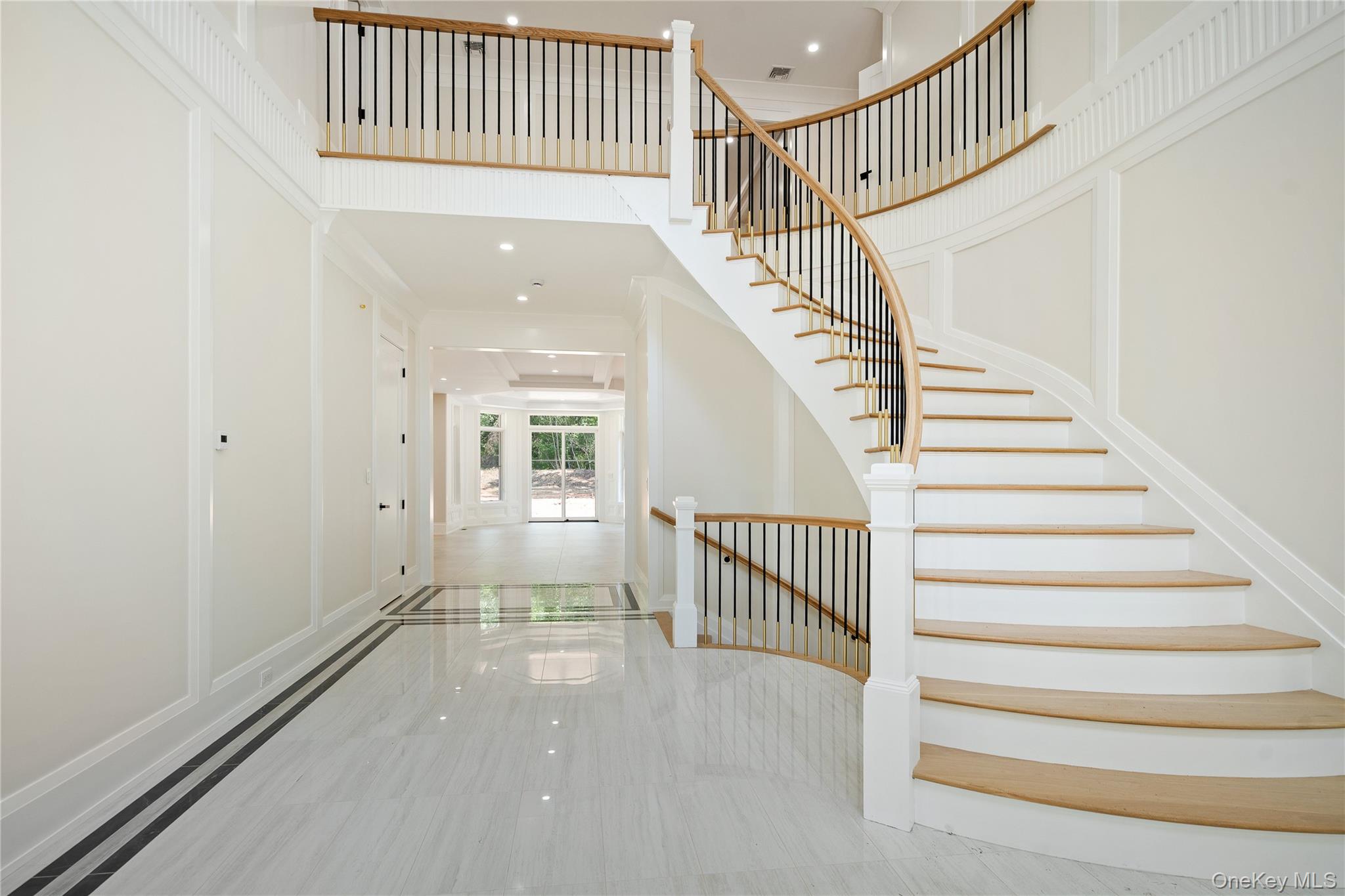 12 Quaker Ridge Drive, Brookville, NY 11545