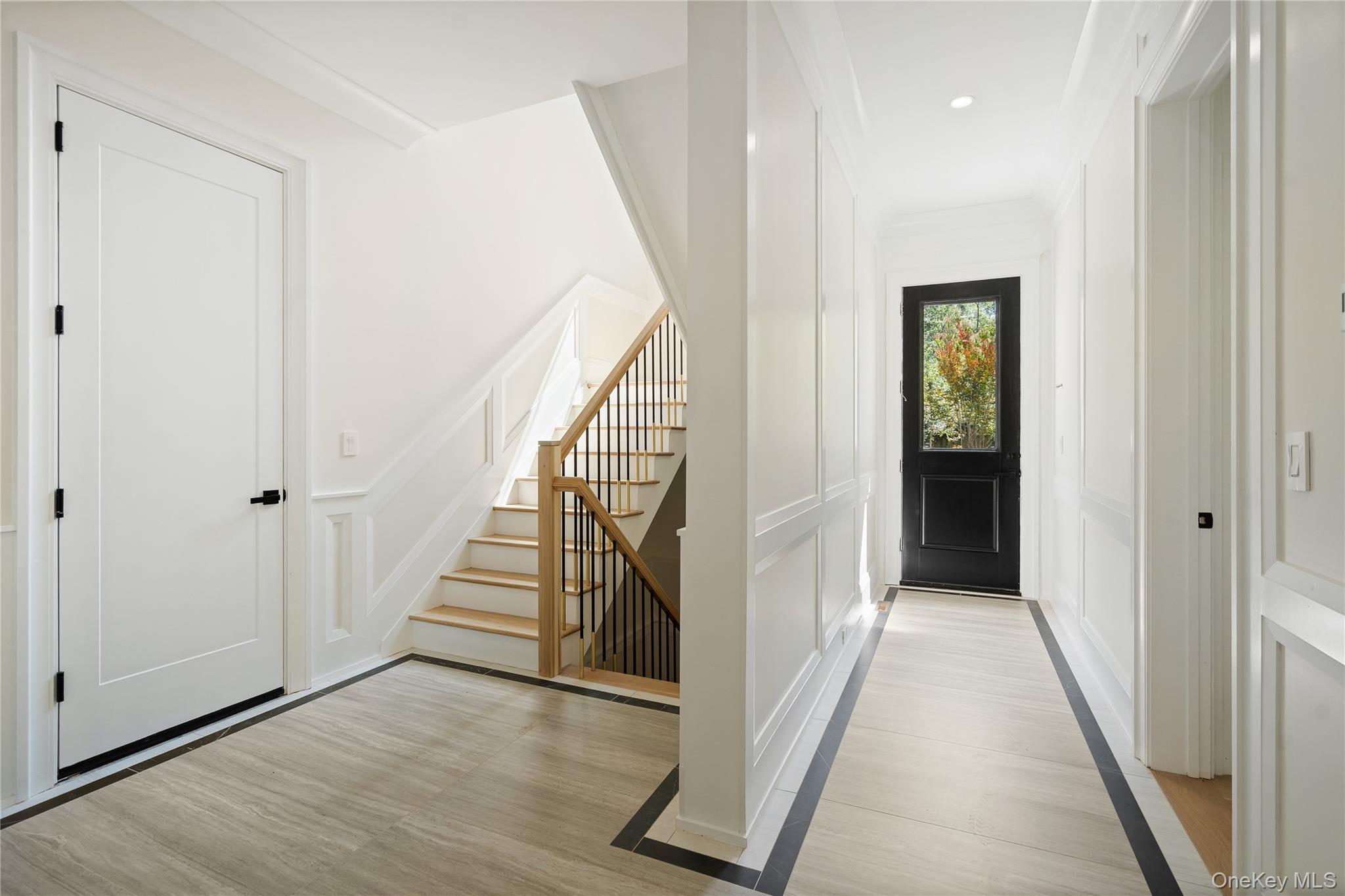 12 Quaker Ridge Drive, Brookville, NY 11545