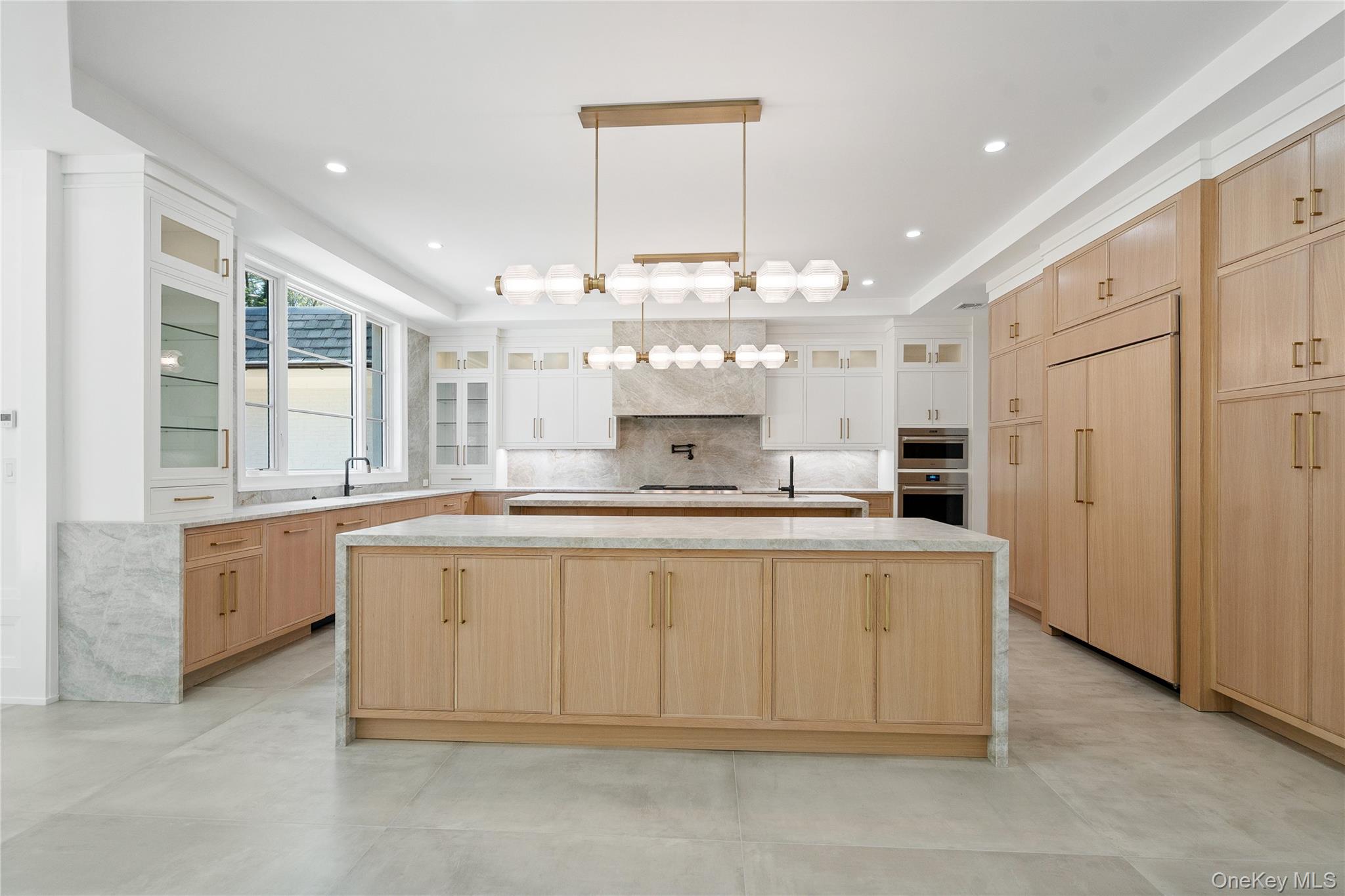 12 Quaker Ridge Drive, Brookville, NY 11545