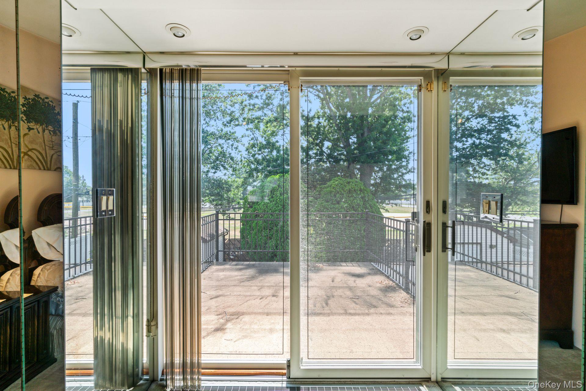 12 Coachman Lane, Levittown, NY 11756