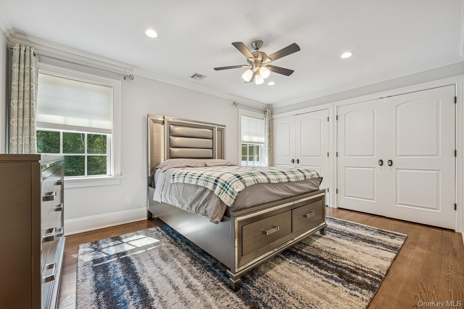 33 Bacon Road, Head Of The Harbor, NY 11780