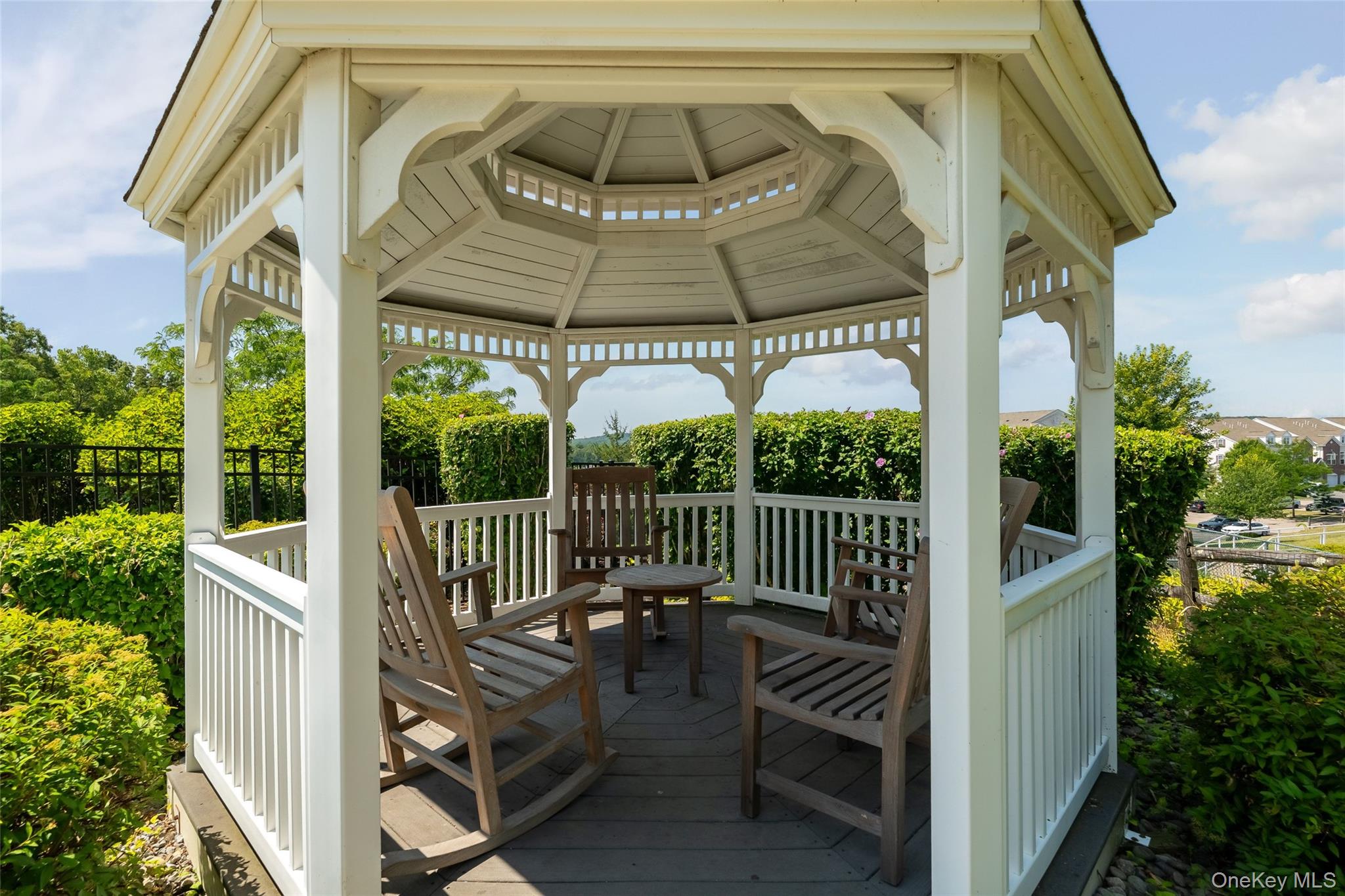 212 Hawthorn Way, New Windsor, NY 12553