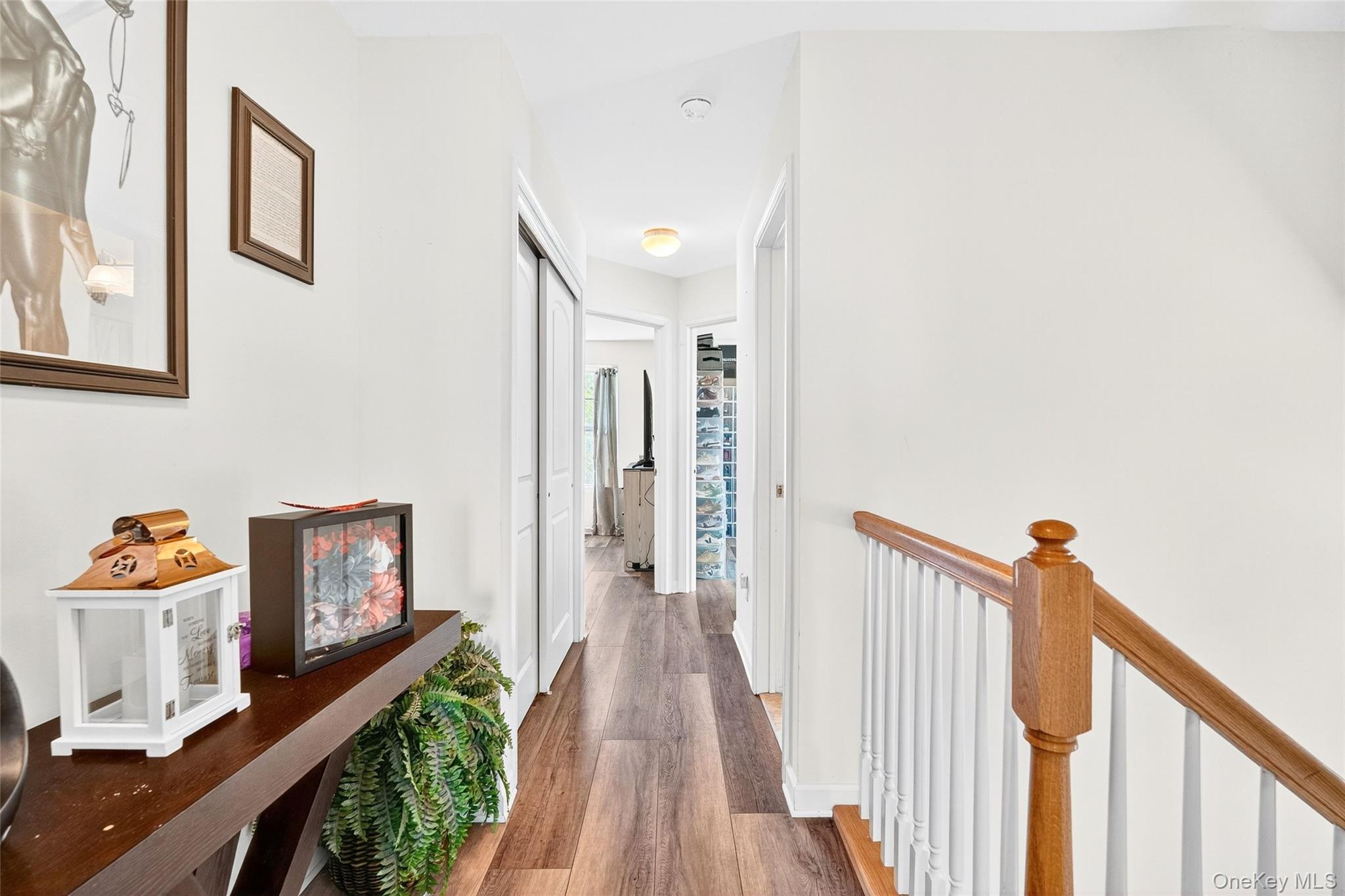 212 Hawthorn Way, New Windsor, NY 12553