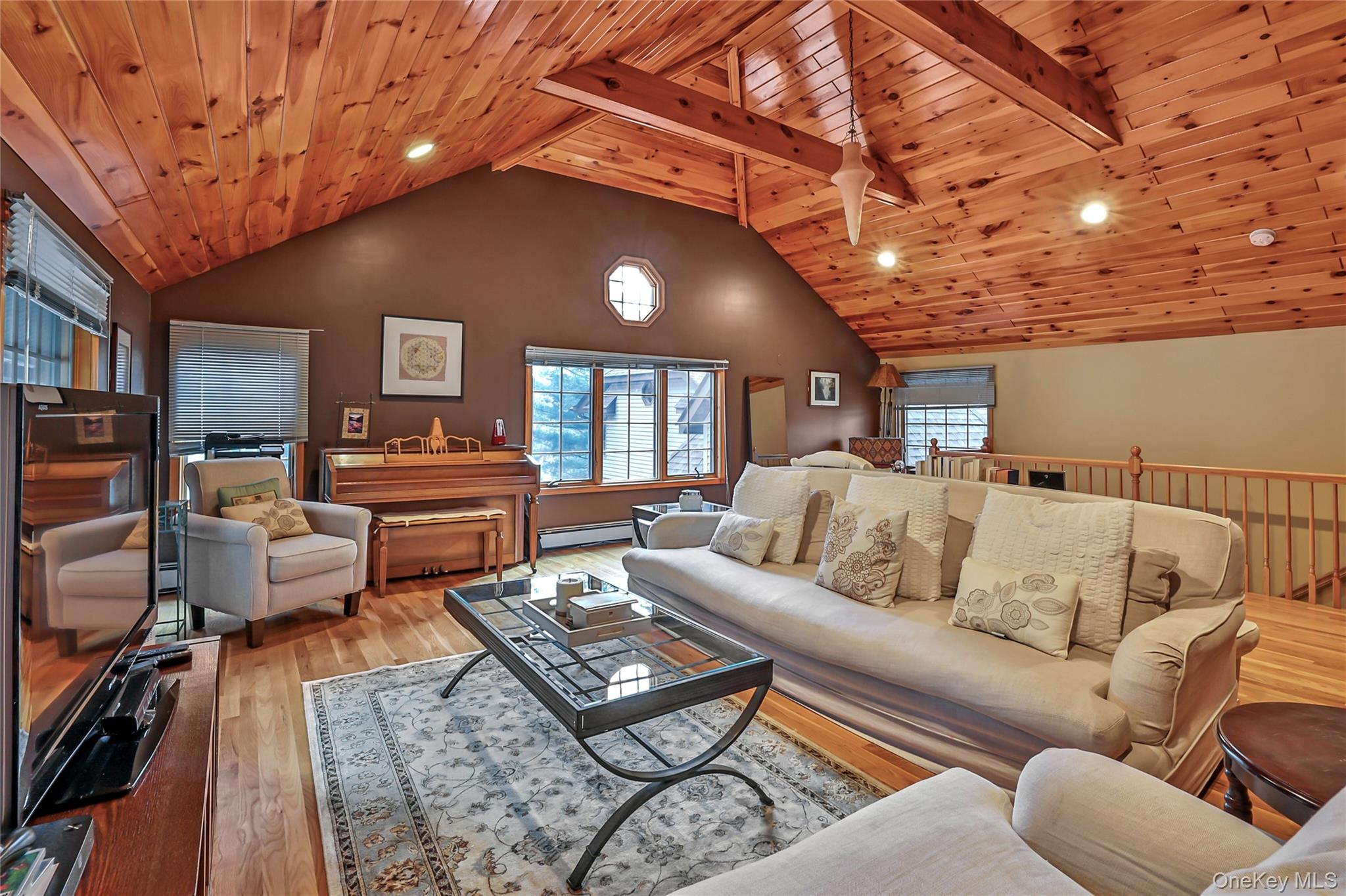 16 Faraway Road, Armonk, NY 10504