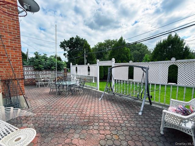 48-22 195th Street, Fresh Meadows, NY 11365