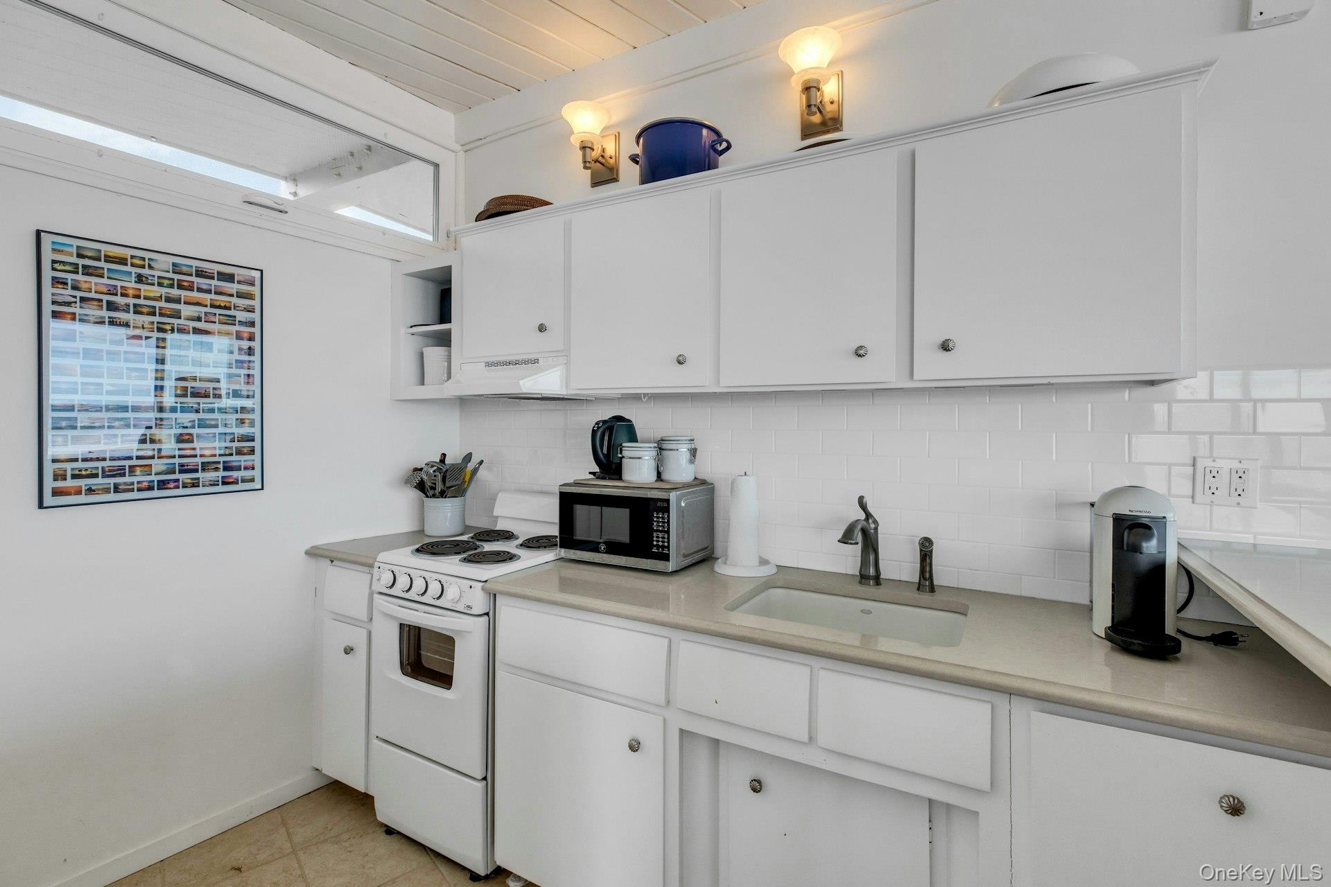 101 Dune Road # C-13, East Quogue, NY 11942