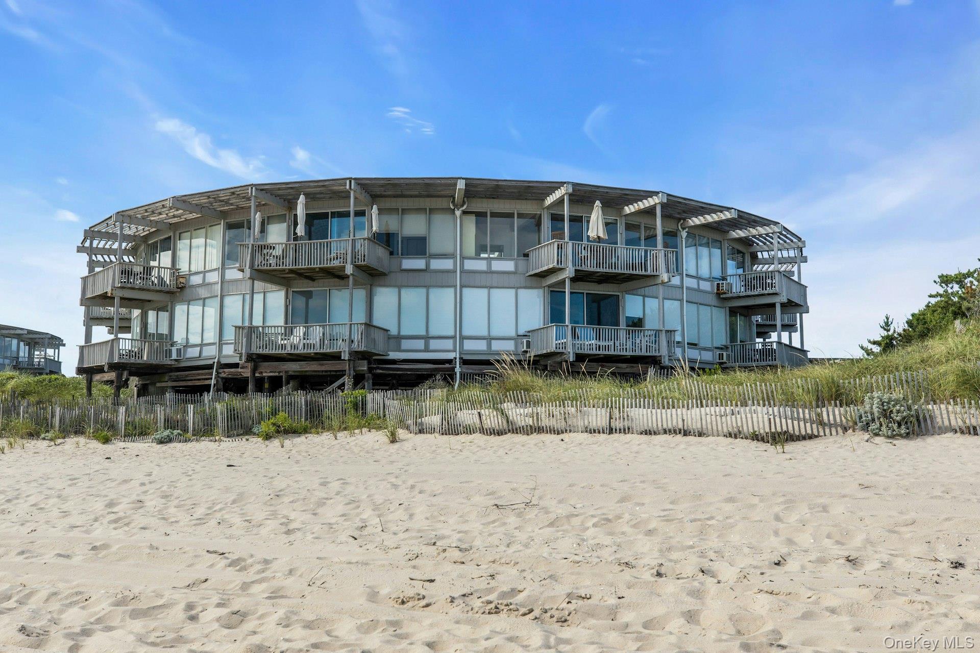 101 Dune Road # C-13, East Quogue, NY 11942