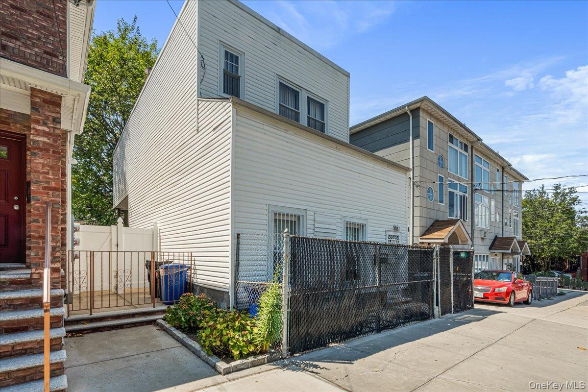 8010 59th Street, Glendale, NY 11385