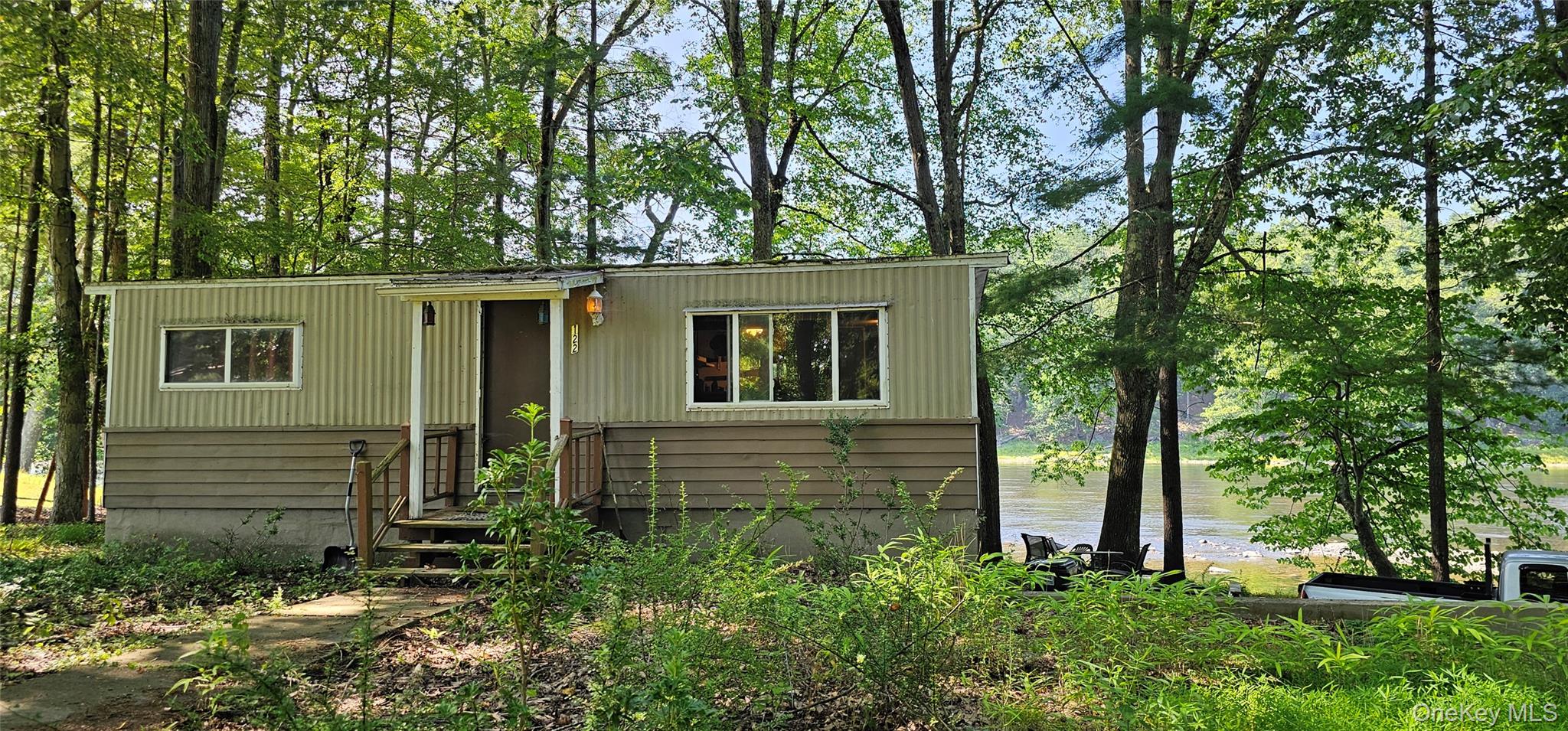 122 2nd Avenue, Narrowsburg, NY 12764