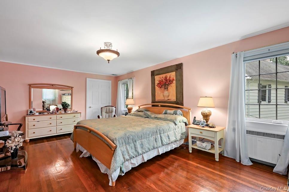 32 Parkway Circle, Mount Vernon, NY 10552