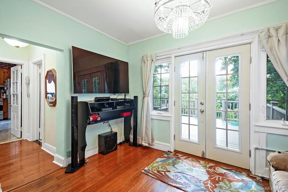 32 Parkway Circle, Mount Vernon, NY 10552