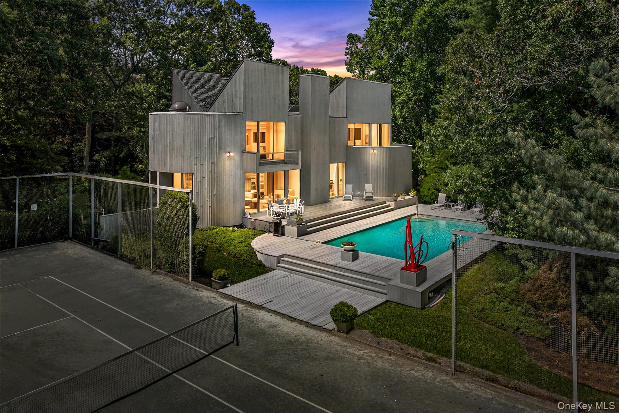 12 Lakewood Lane, Quogue, NY 11959