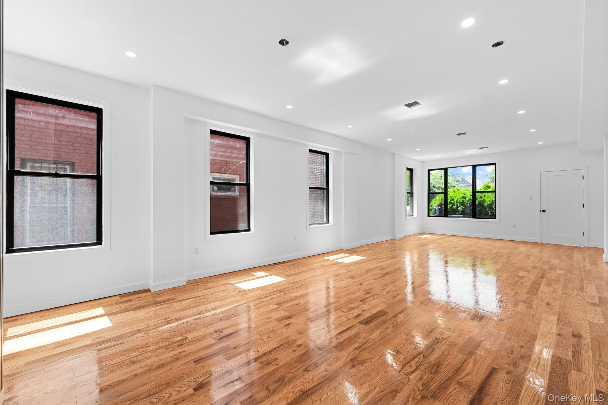 529 E 54th Street, Brooklyn, NY 11203