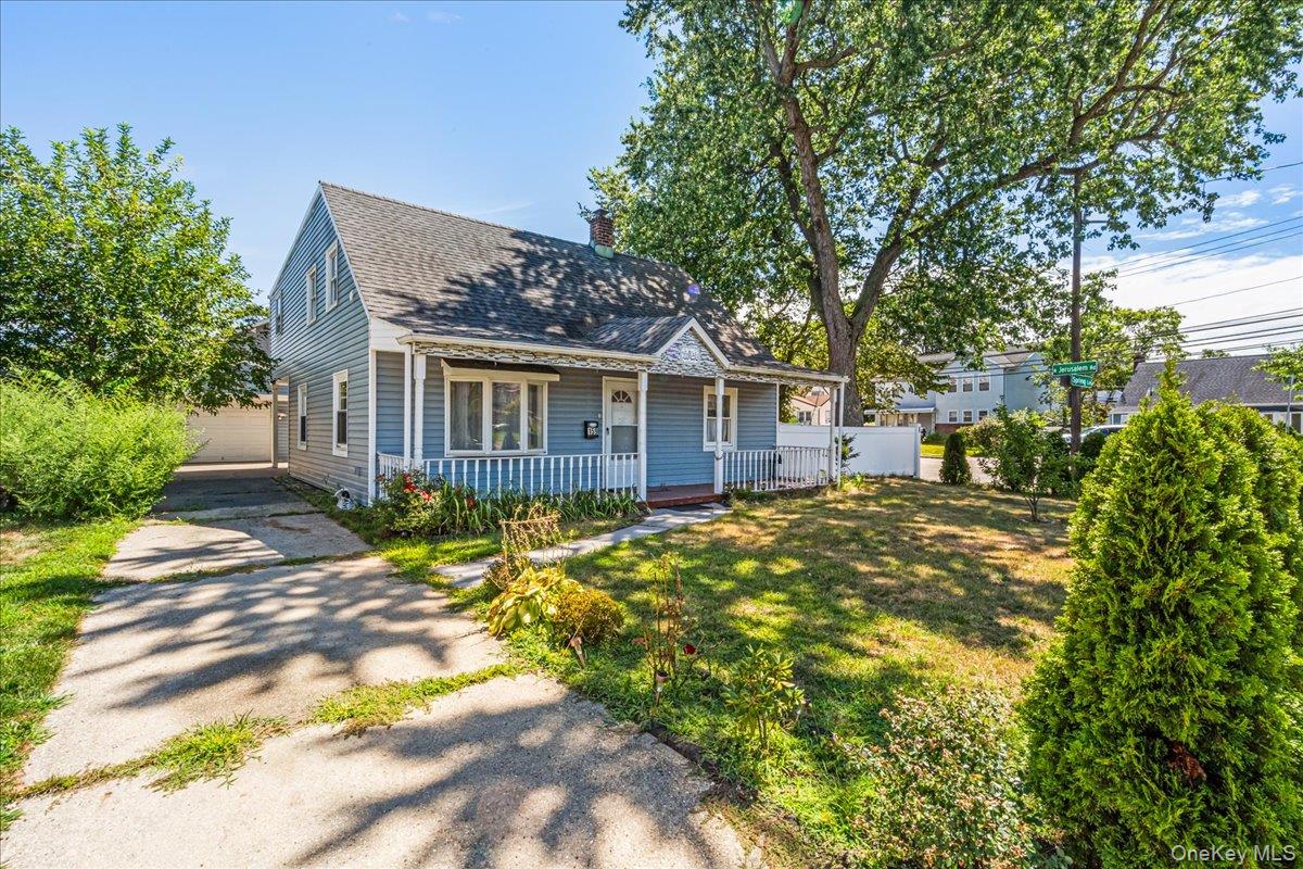 159 Spring Lane, Levittown, NY 11756