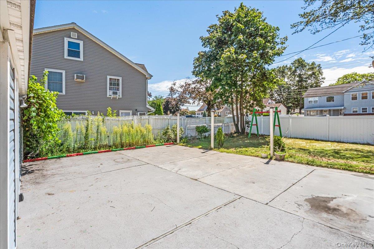 159 Spring Lane, Levittown, NY 11756