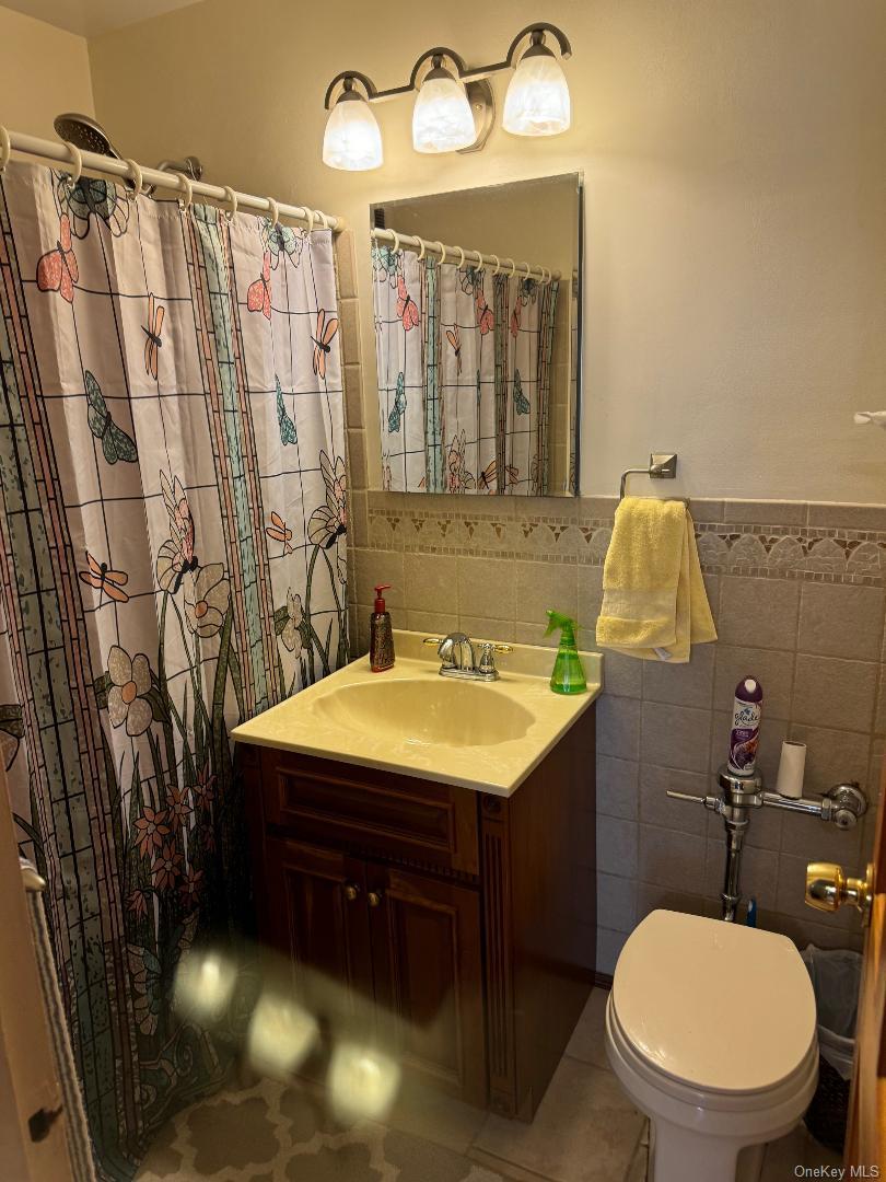 151-15 84th Street # 3E, Howard Beach, NY 11414