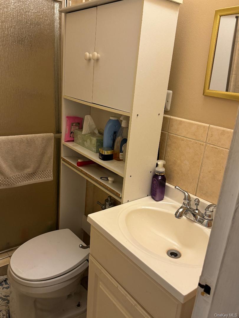 151-15 84th Street # 3E, Howard Beach, NY 11414