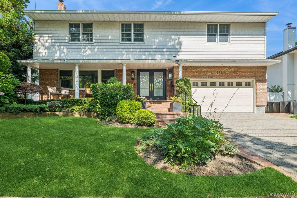 992 Dartmouth Lane, Woodmere, NY 11598