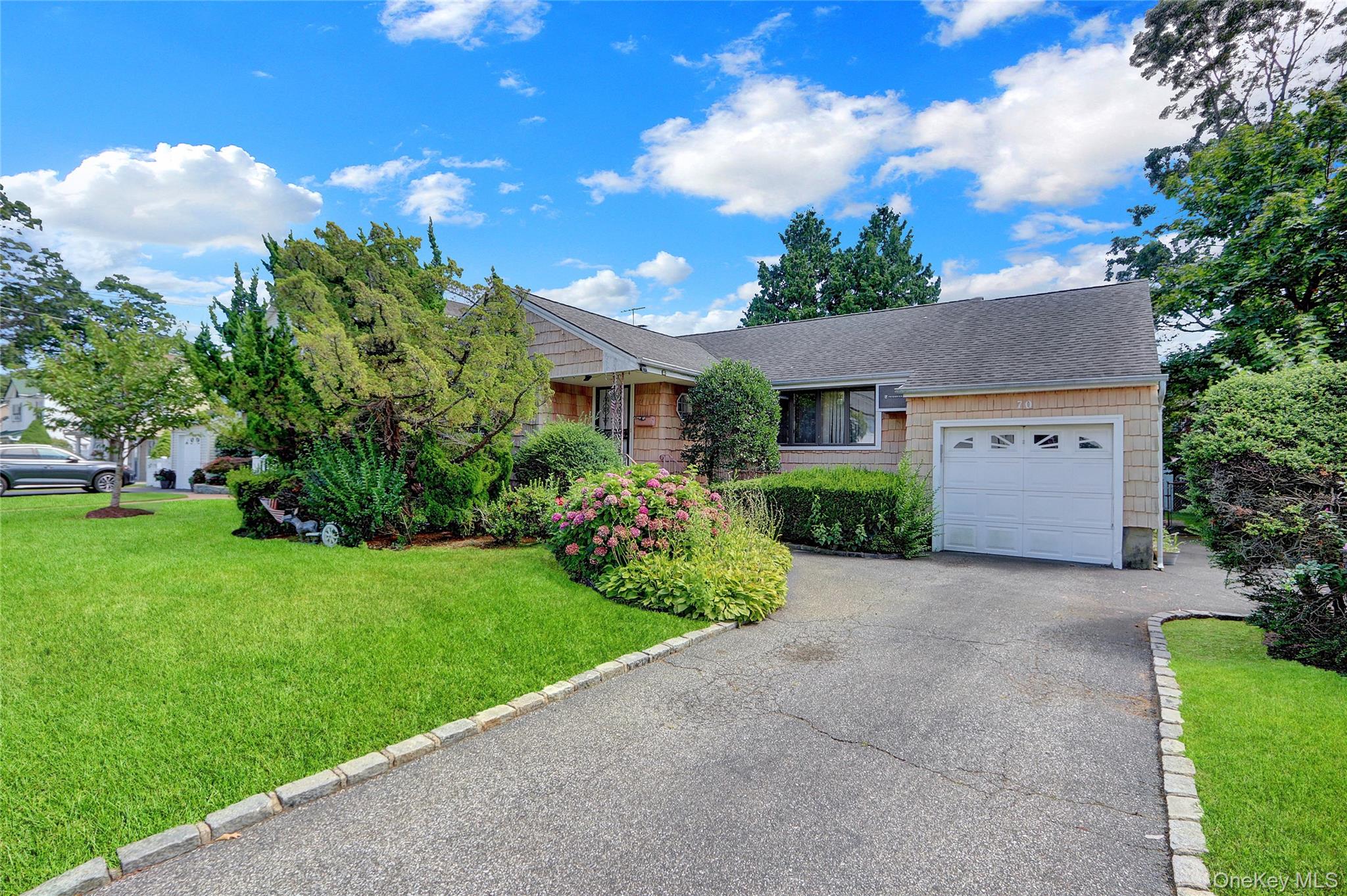 70 Pittsburgh Avenue, Massapequa, NY 11758
