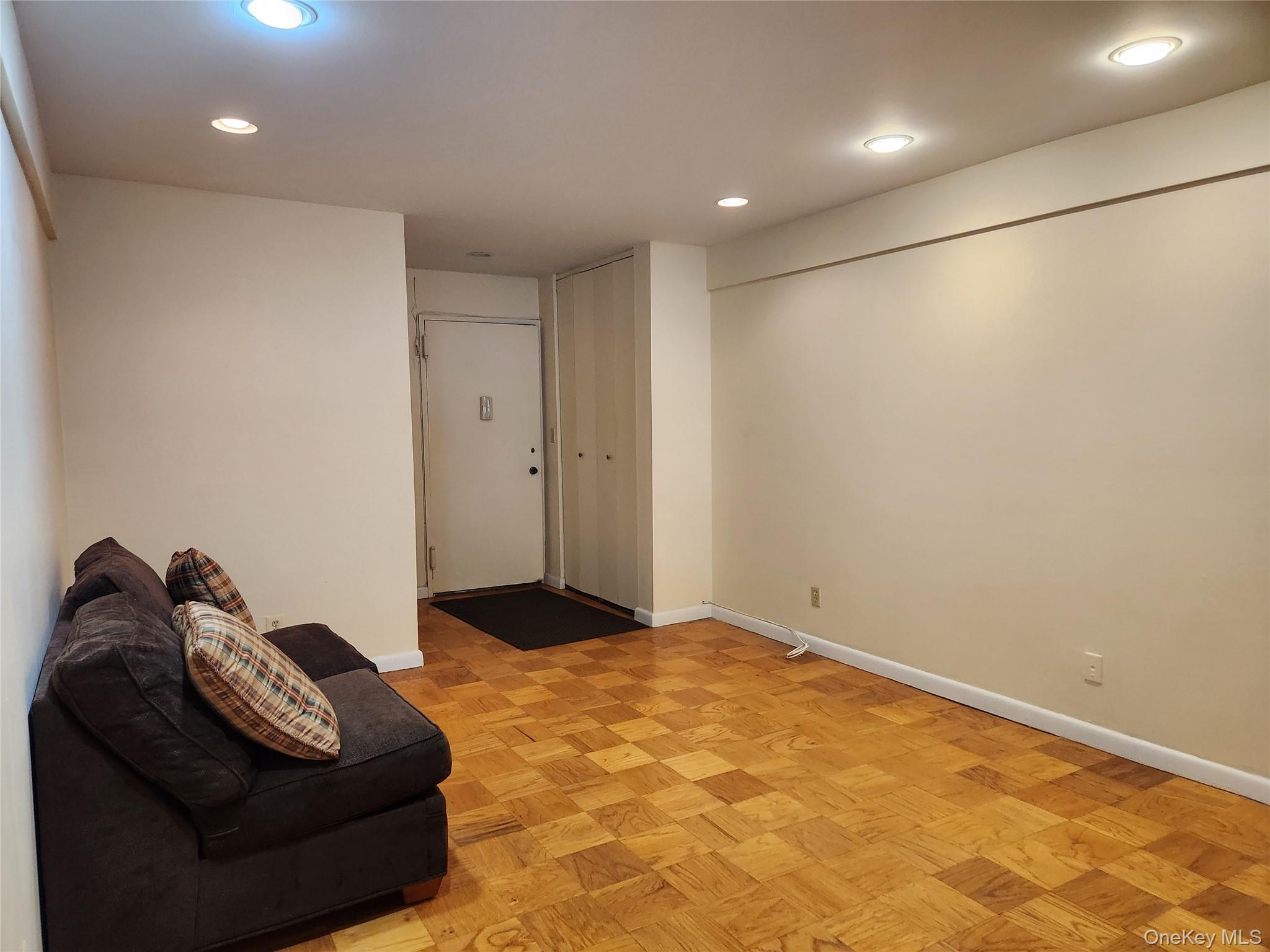 700 Shore Road # 2U, Long Beach, NY 11561