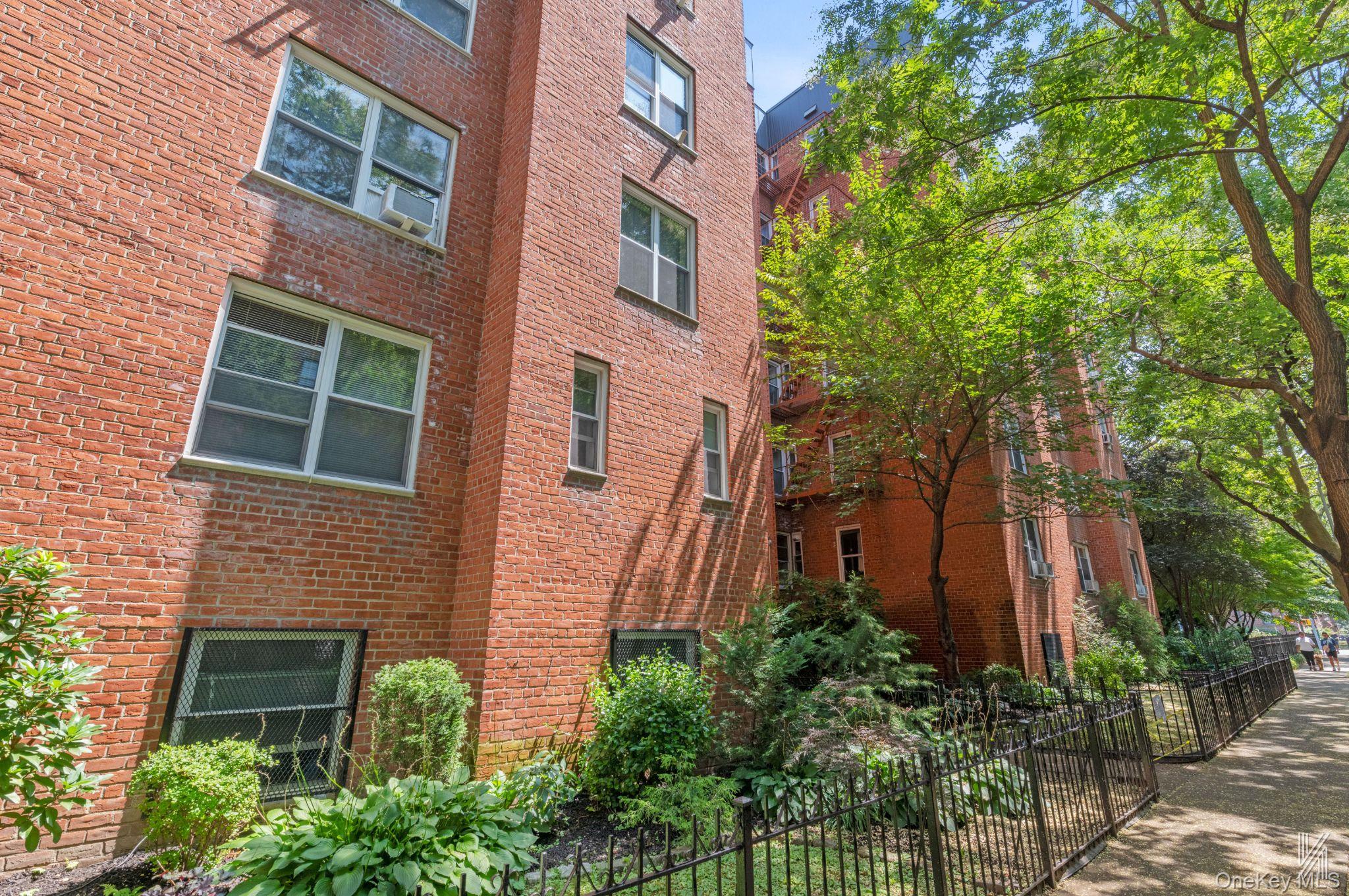 33-35 81st Street # 1G, Jackson Heights, NY 11372