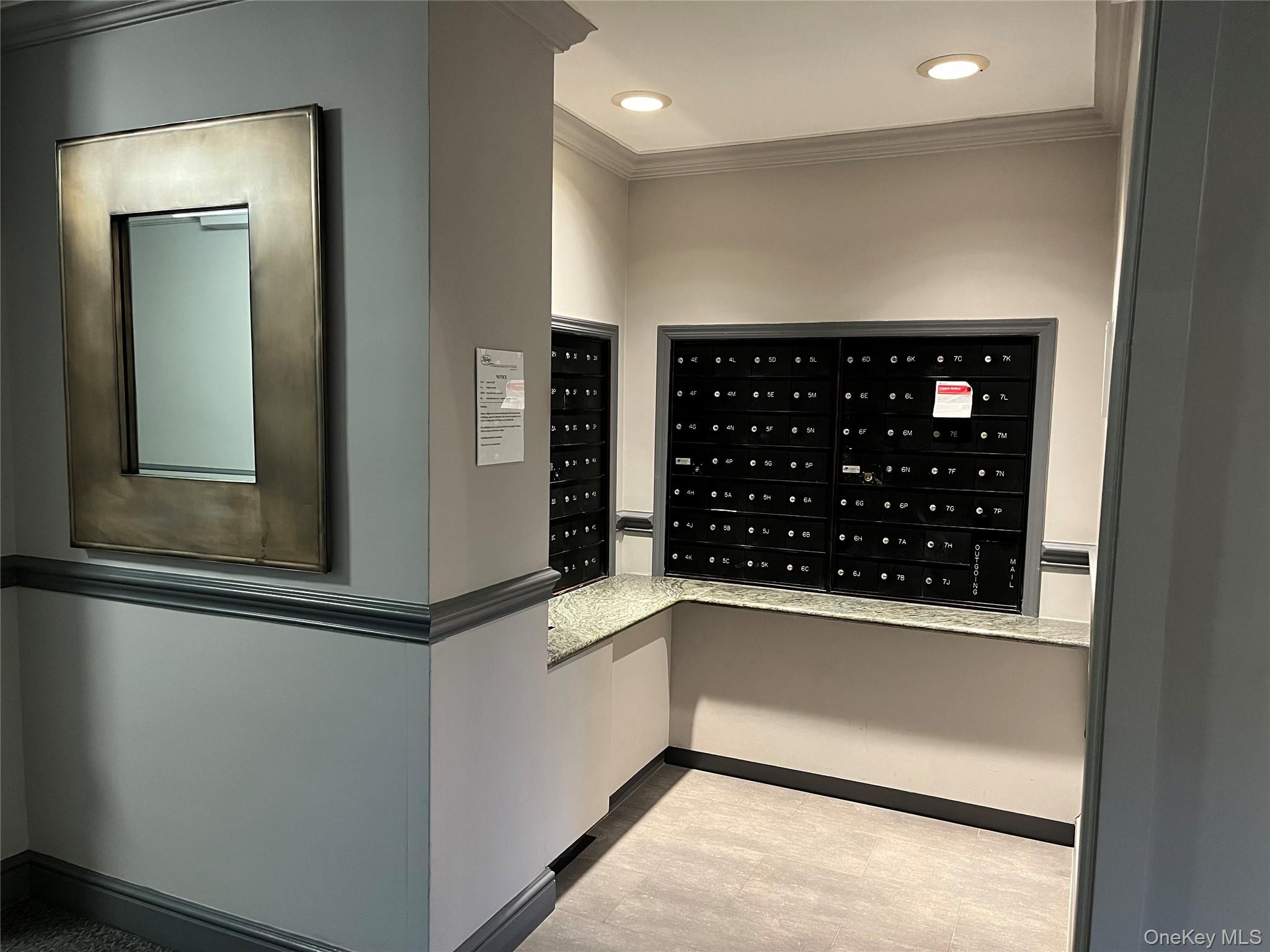 42-30 Douglaston Parkway # 2P, Douglaston, NY 11363